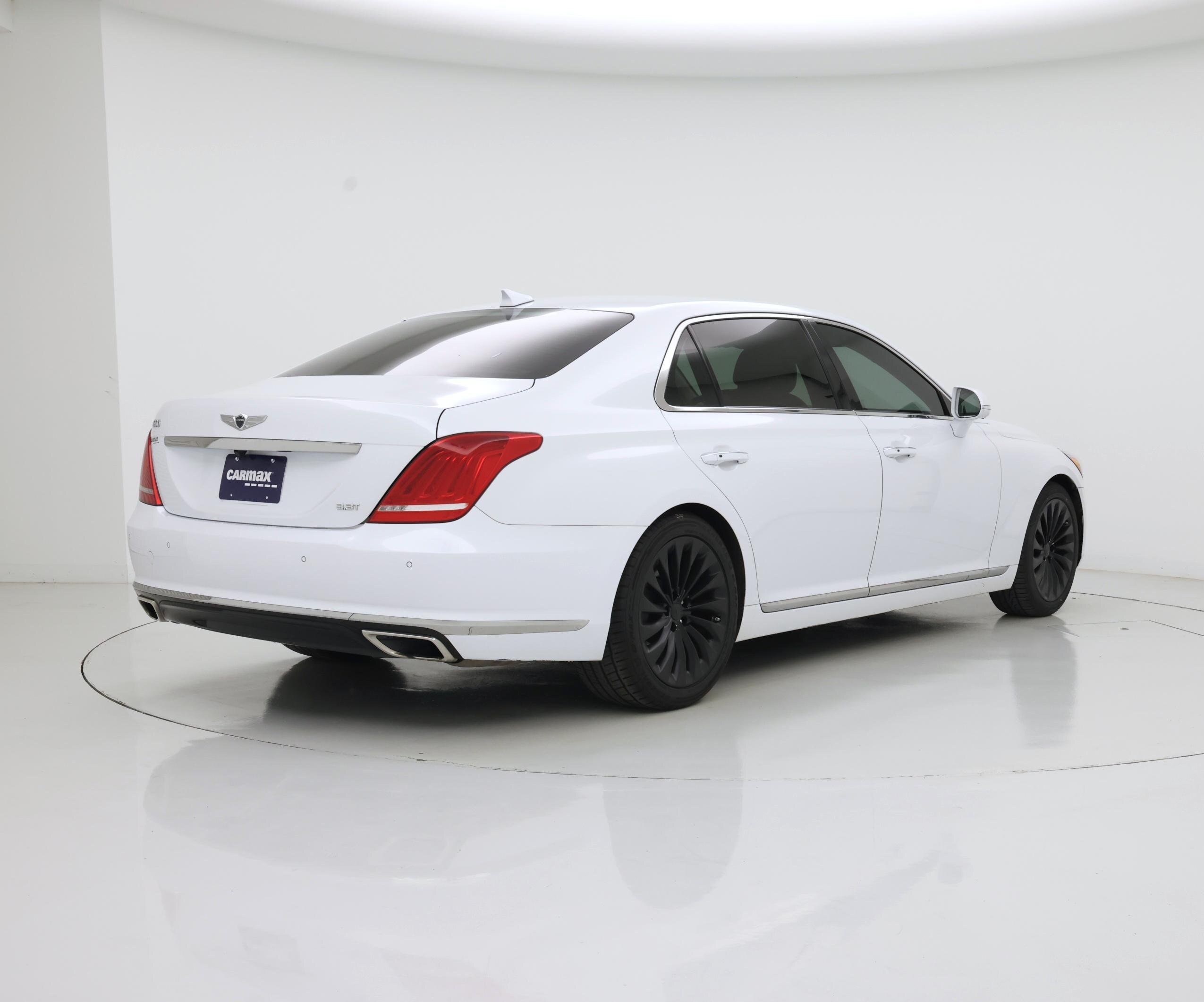 Thumbnail: 2017 Genesis G90 - 8