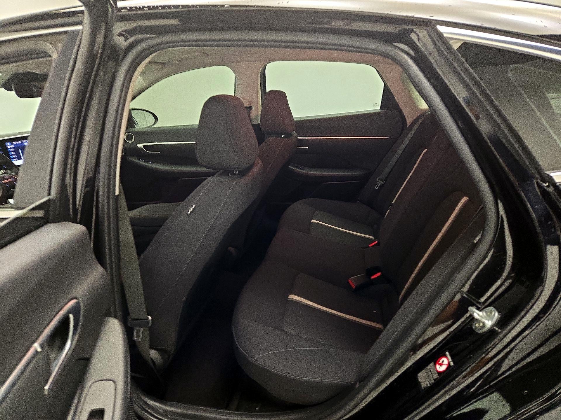 Thumbnail: 2021 Hyundai Sonata - 19