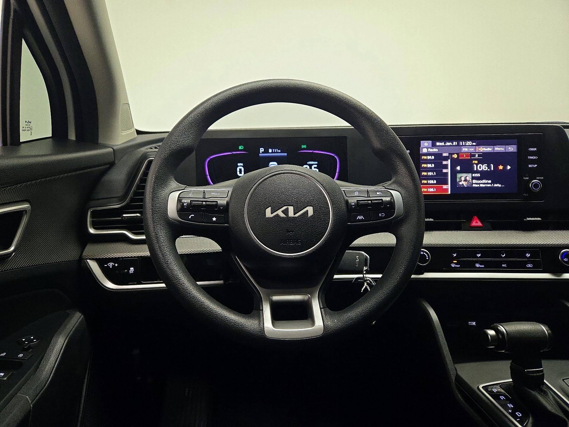 Thumbnail: 2023 Kia Sportage - 10