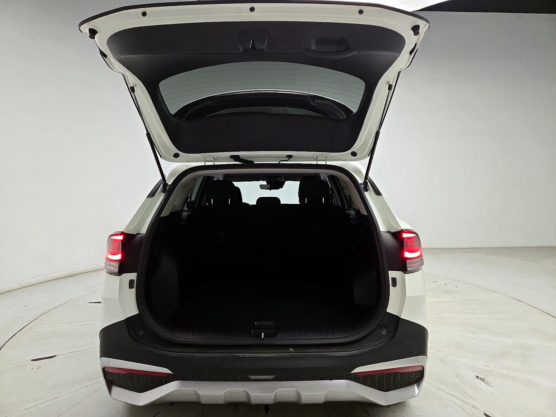 Thumbnail: 2023 Kia Sportage - 19