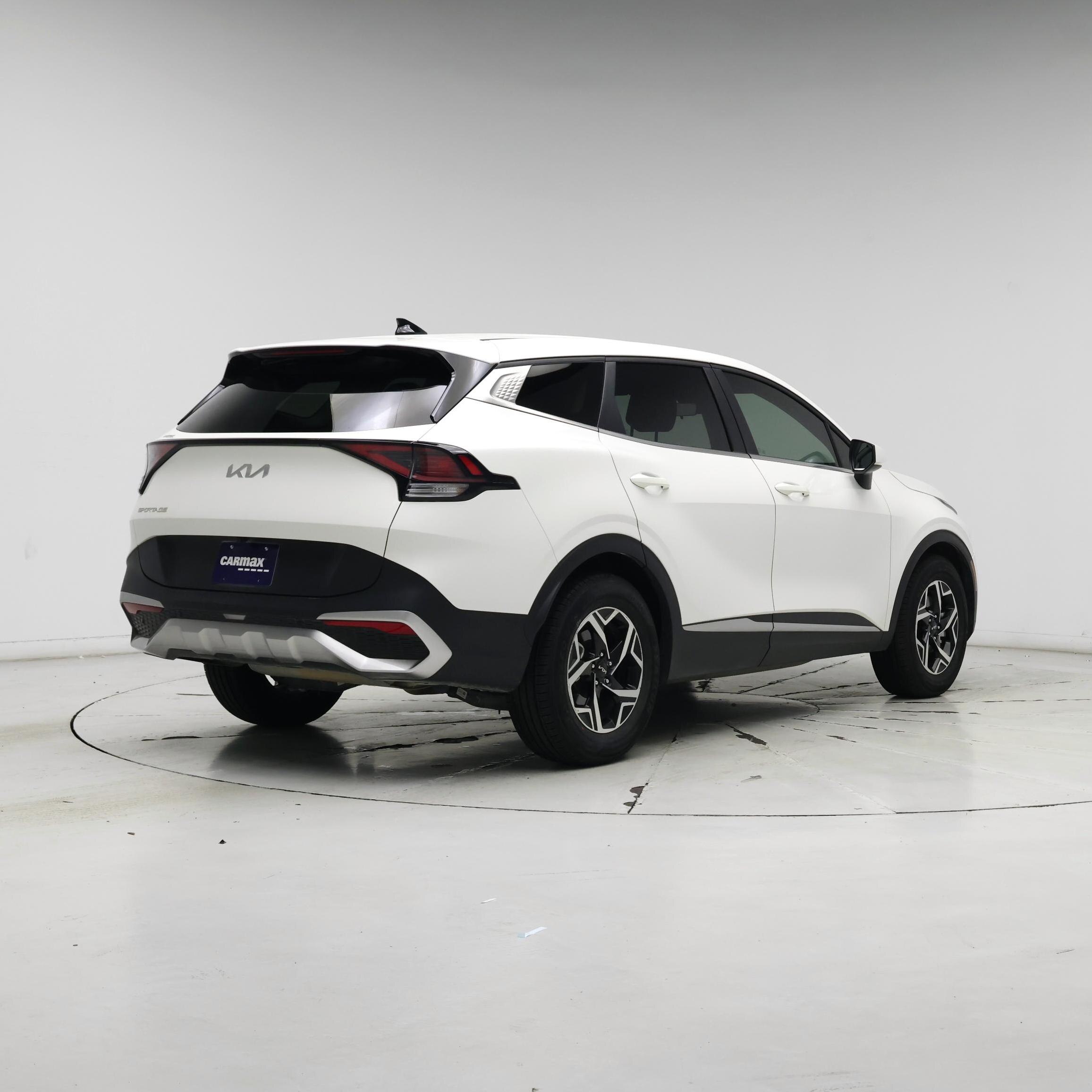 Thumbnail: 2023 Kia Sportage - 8