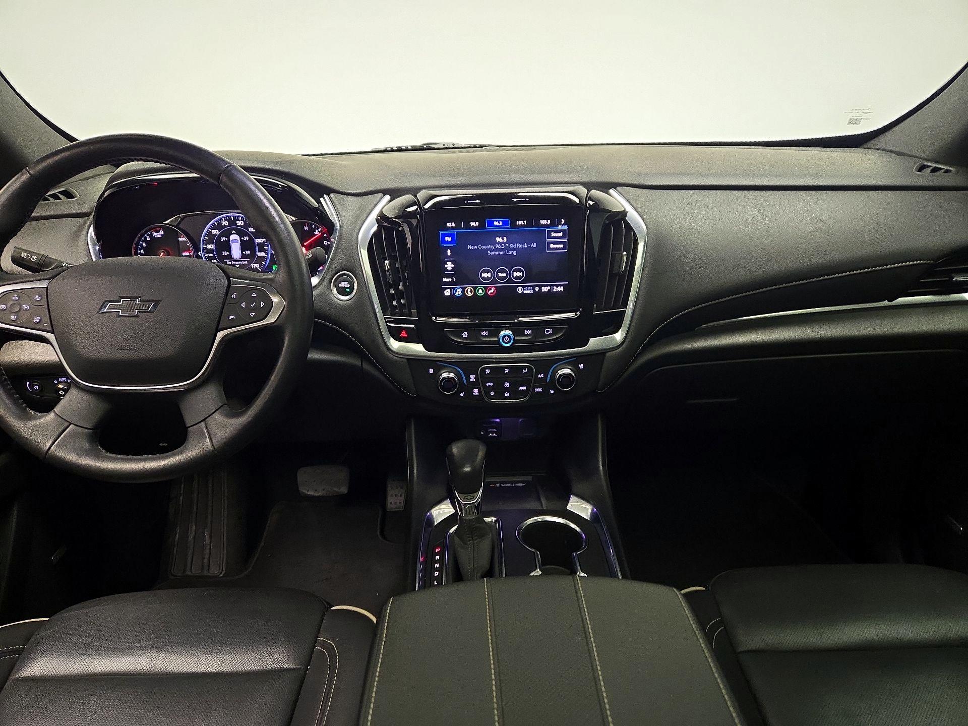 Thumbnail: 2022 Chevrolet Traverse - 9