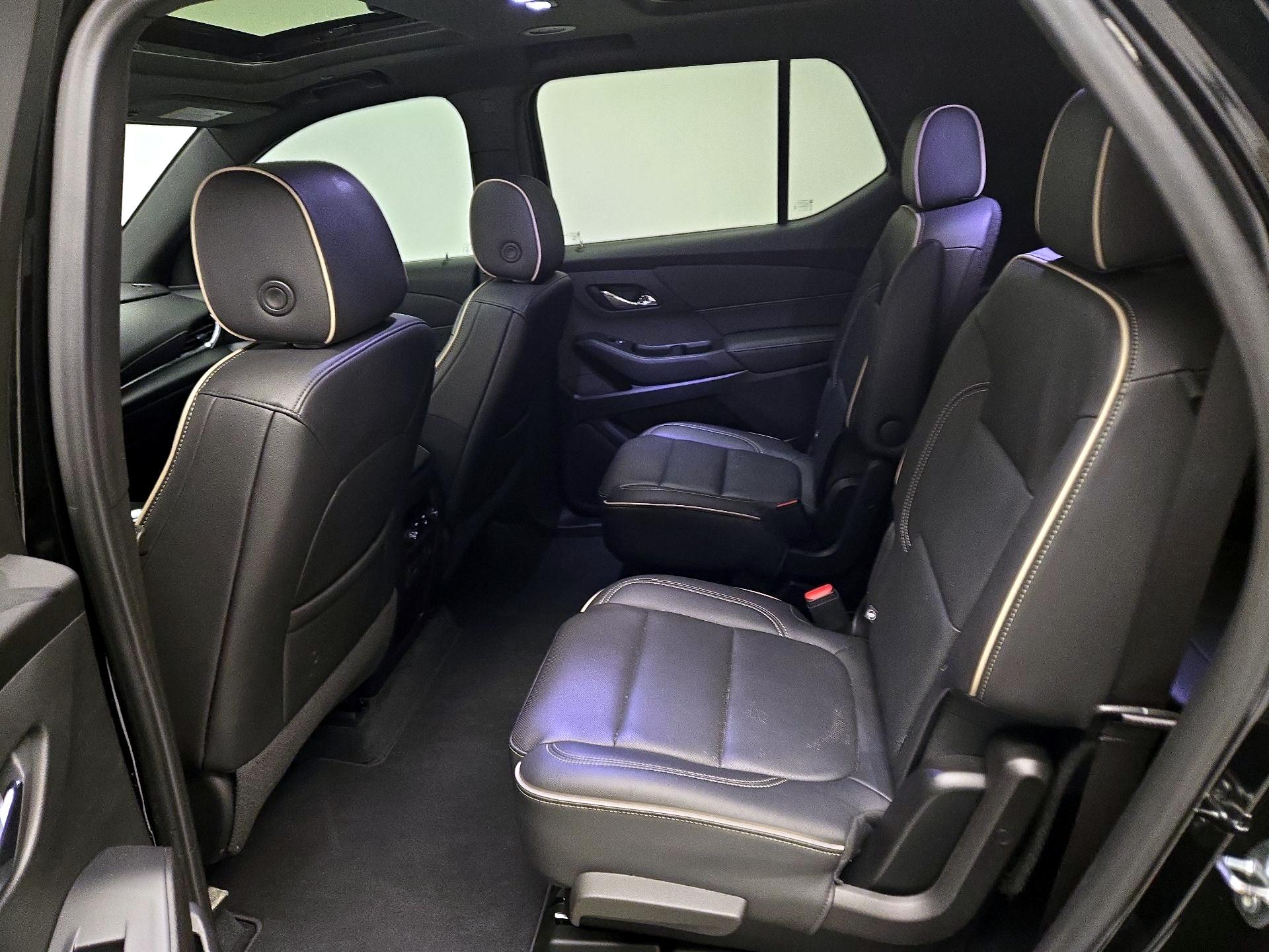 Thumbnail: 2022 Chevrolet Traverse - 20