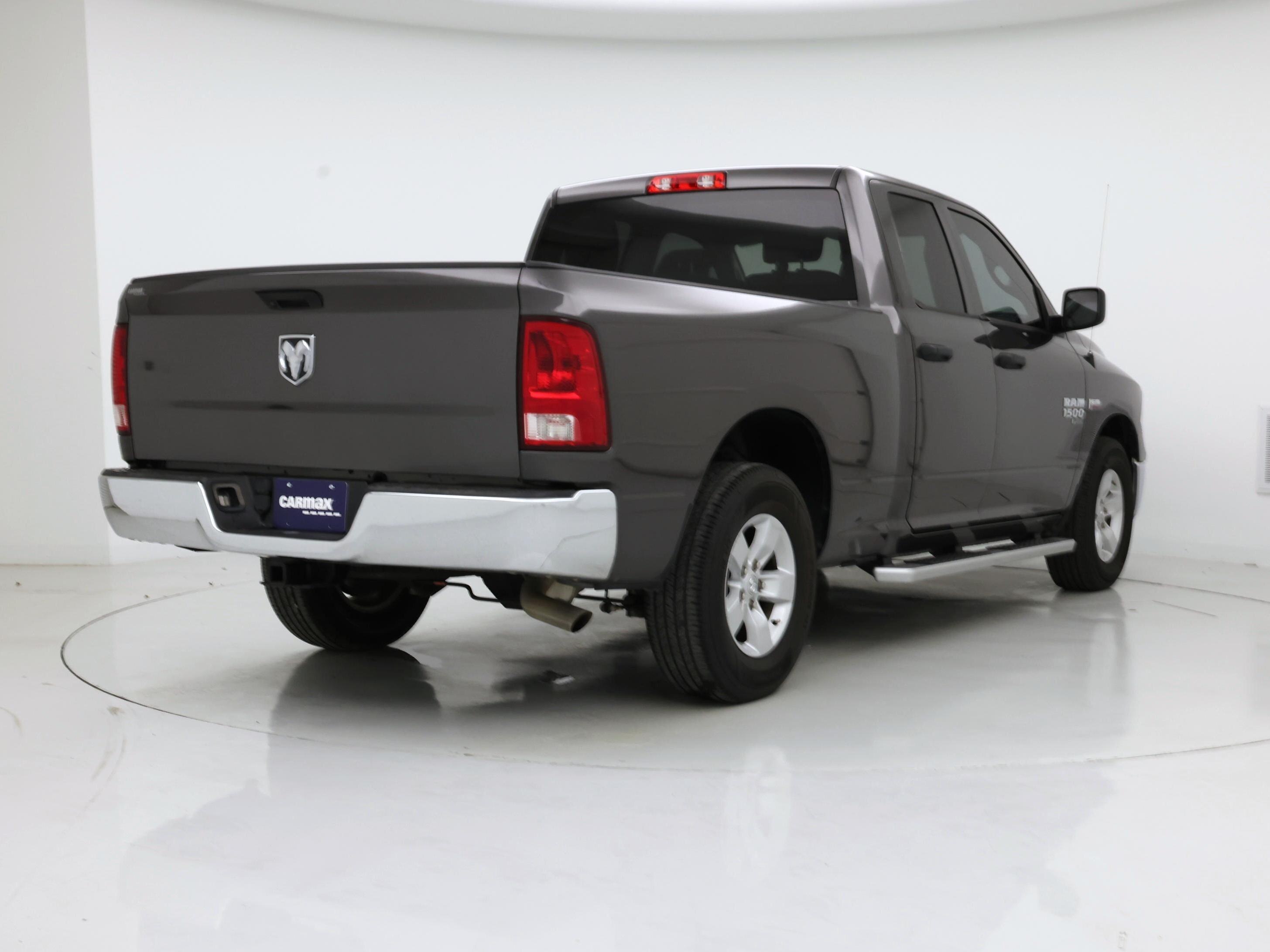 Thumbnail: 2019 RAM 1500 Classic - 8