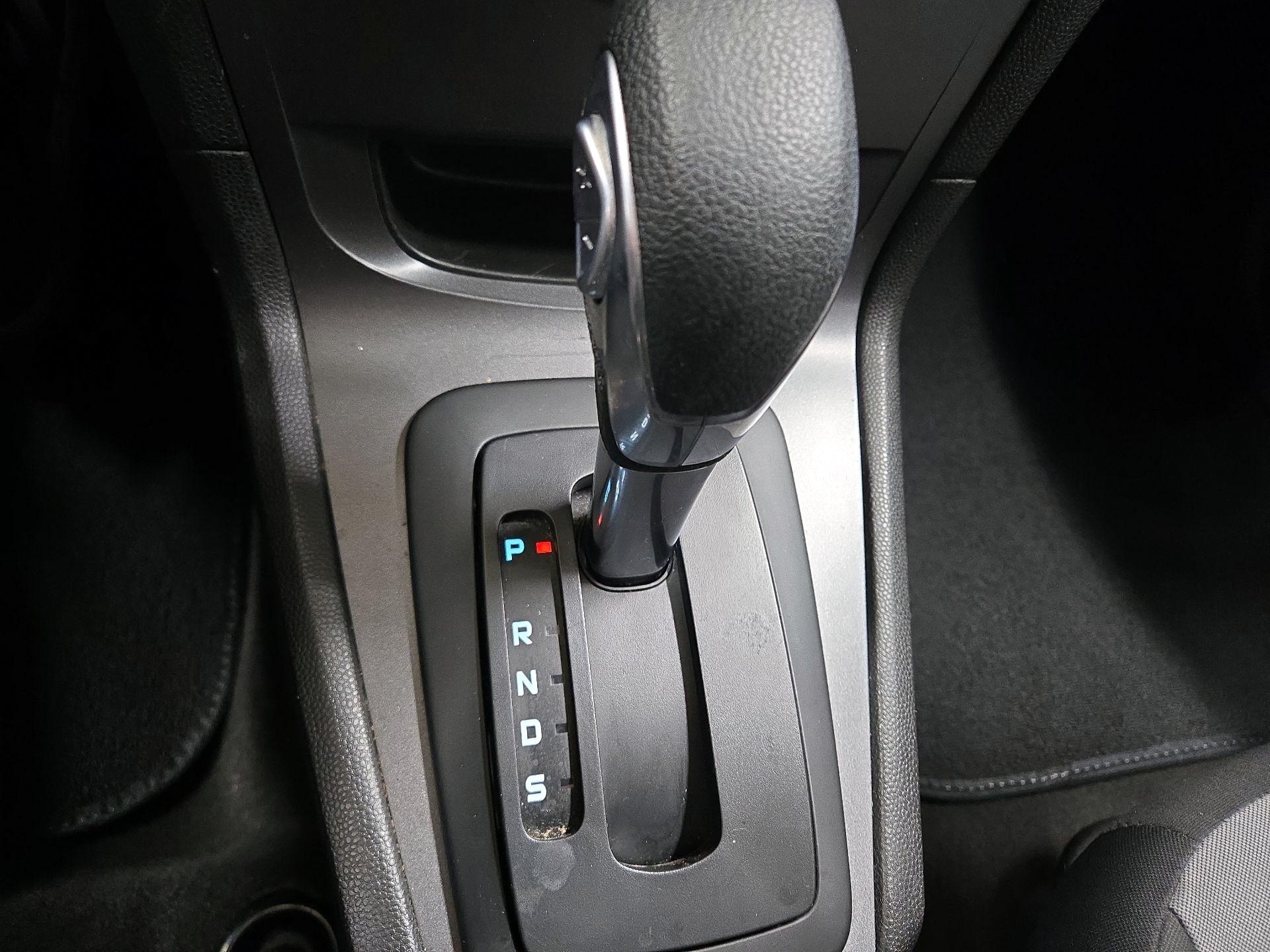 Thumbnail: 2017 Ford Fiesta - 16