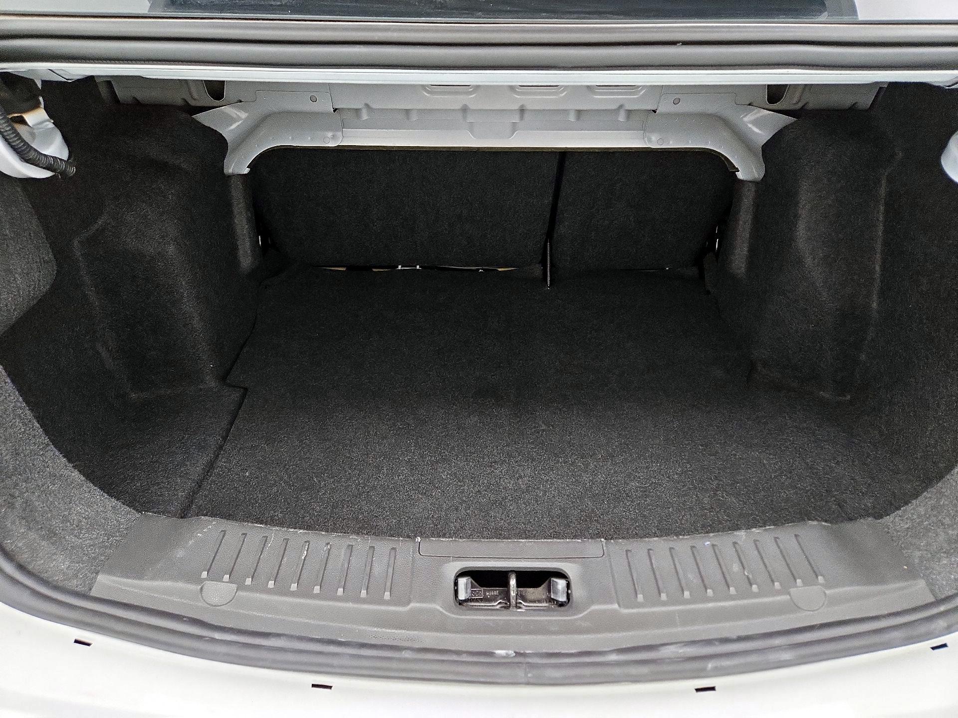 Thumbnail: 2017 Ford Fiesta - 19