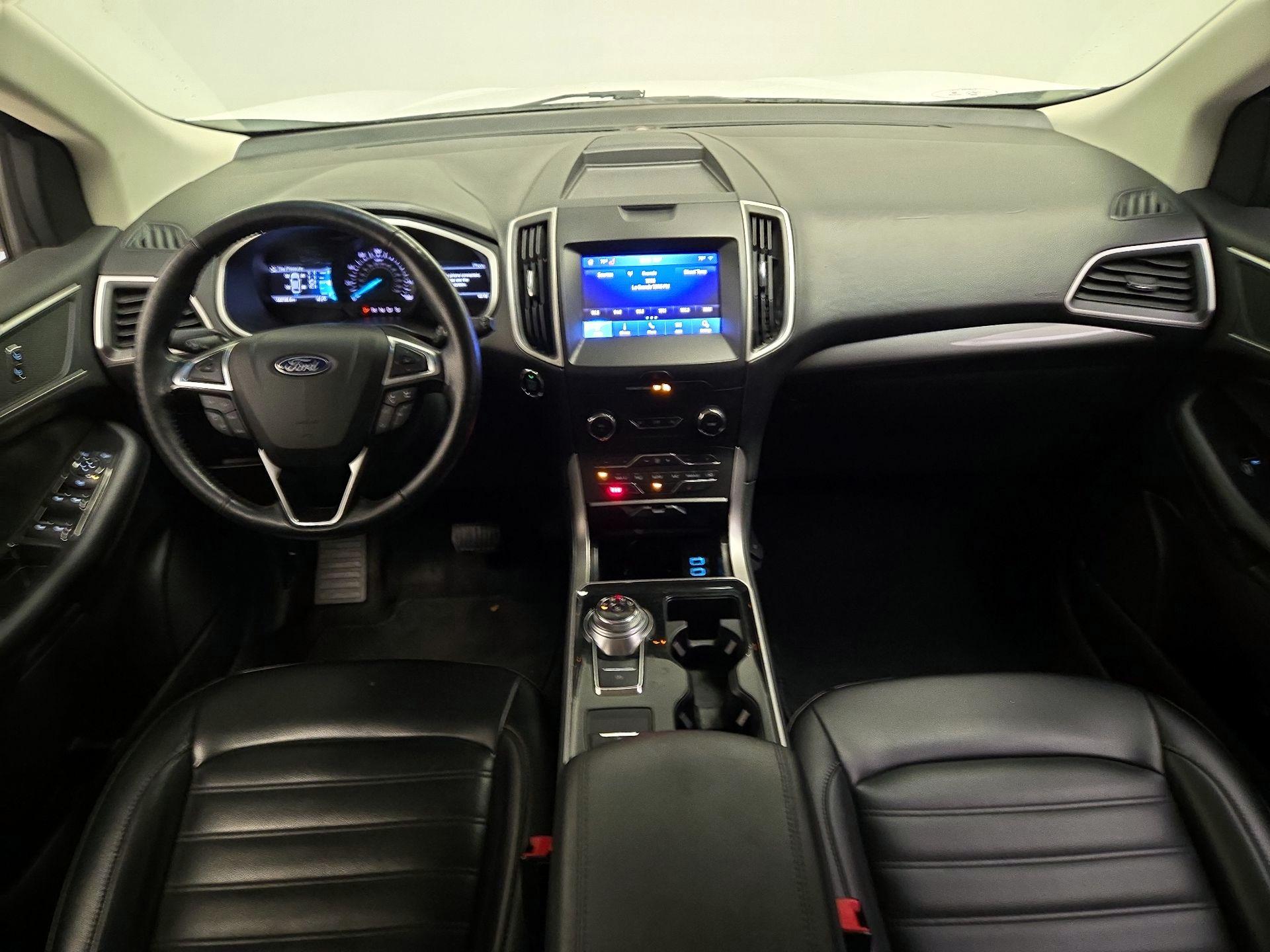 Thumbnail: 2020 Ford Edge - 9