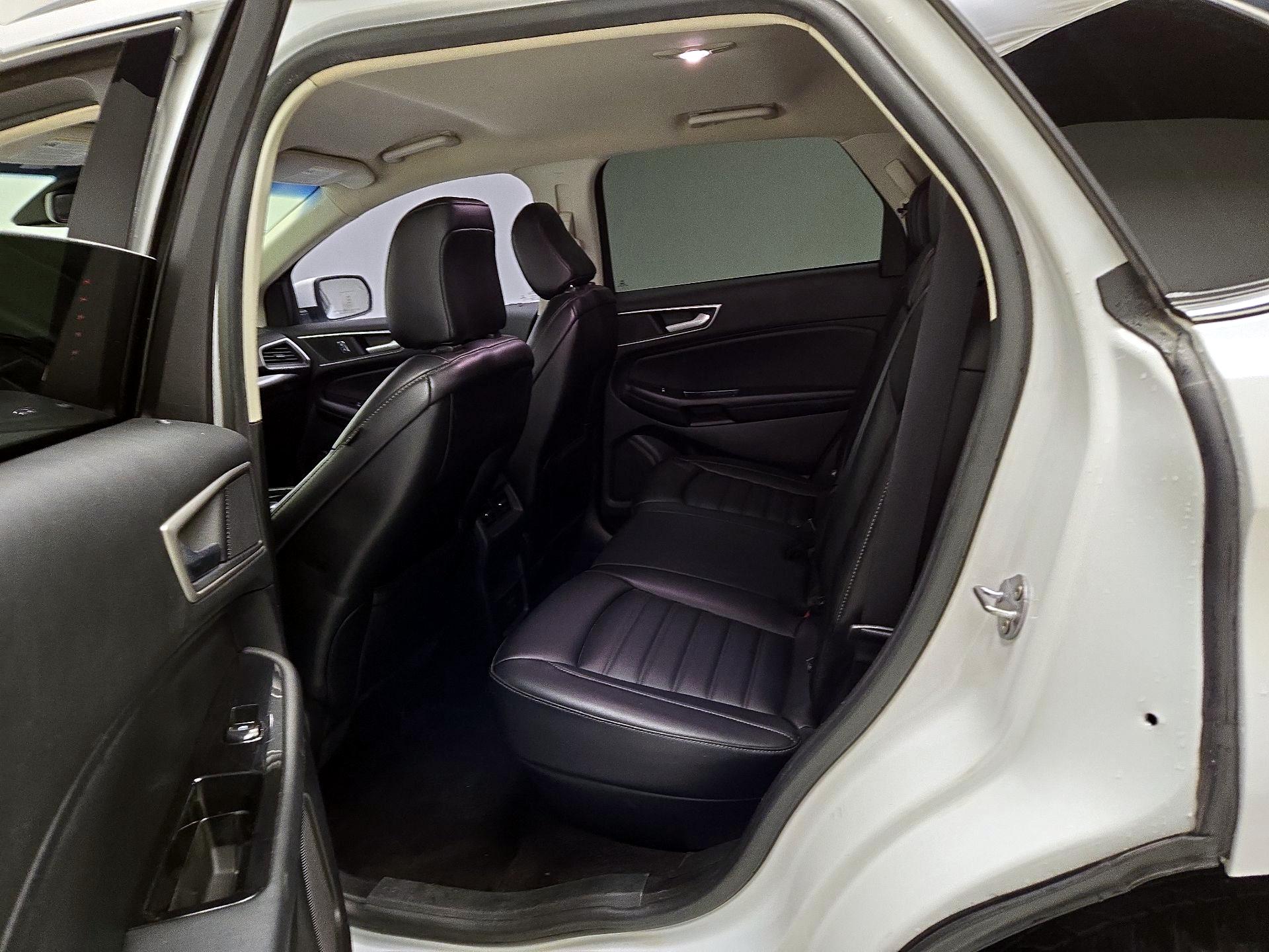 Thumbnail: 2020 Ford Edge - 19