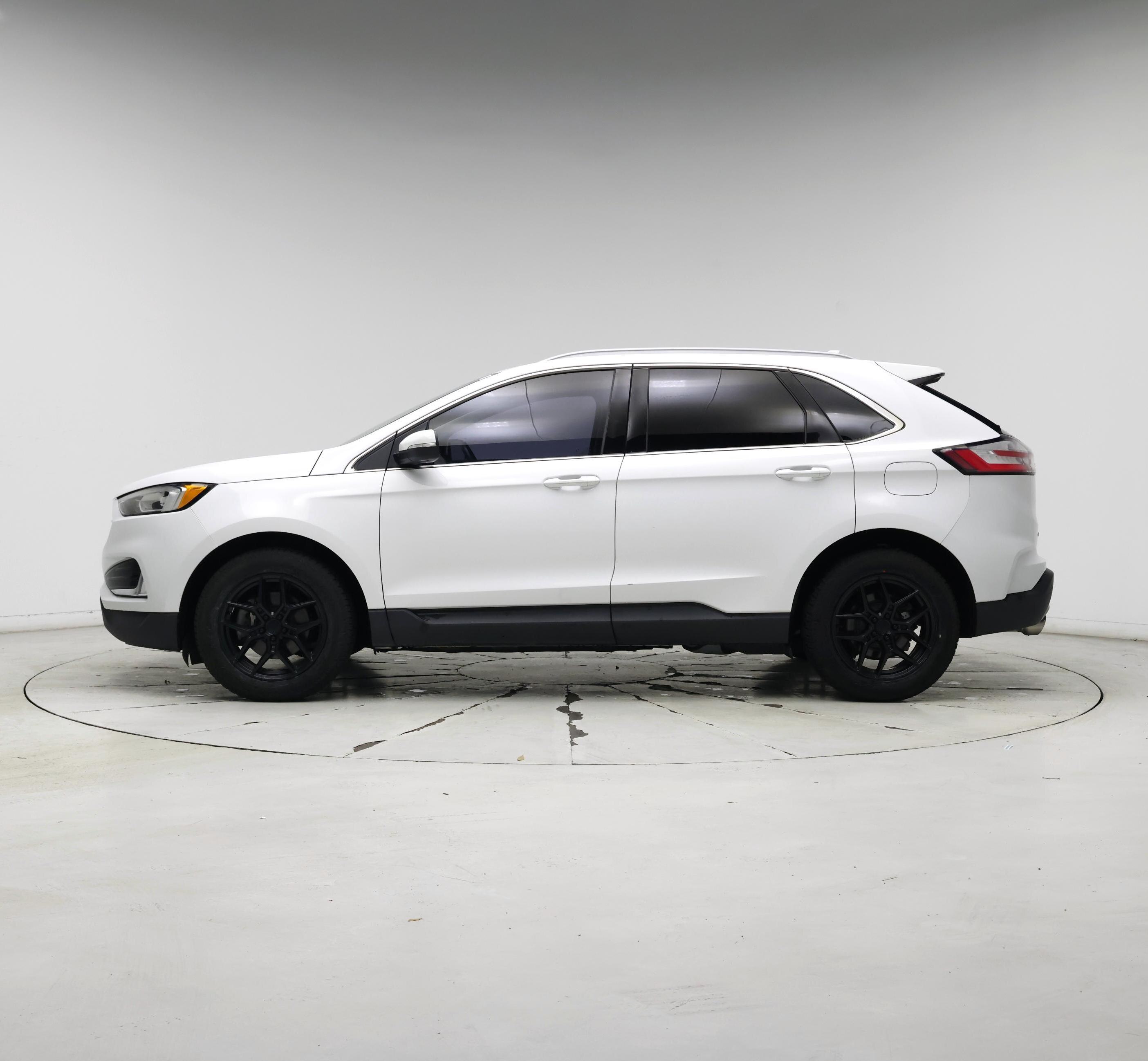 Thumbnail: 2020 Ford Edge - 3