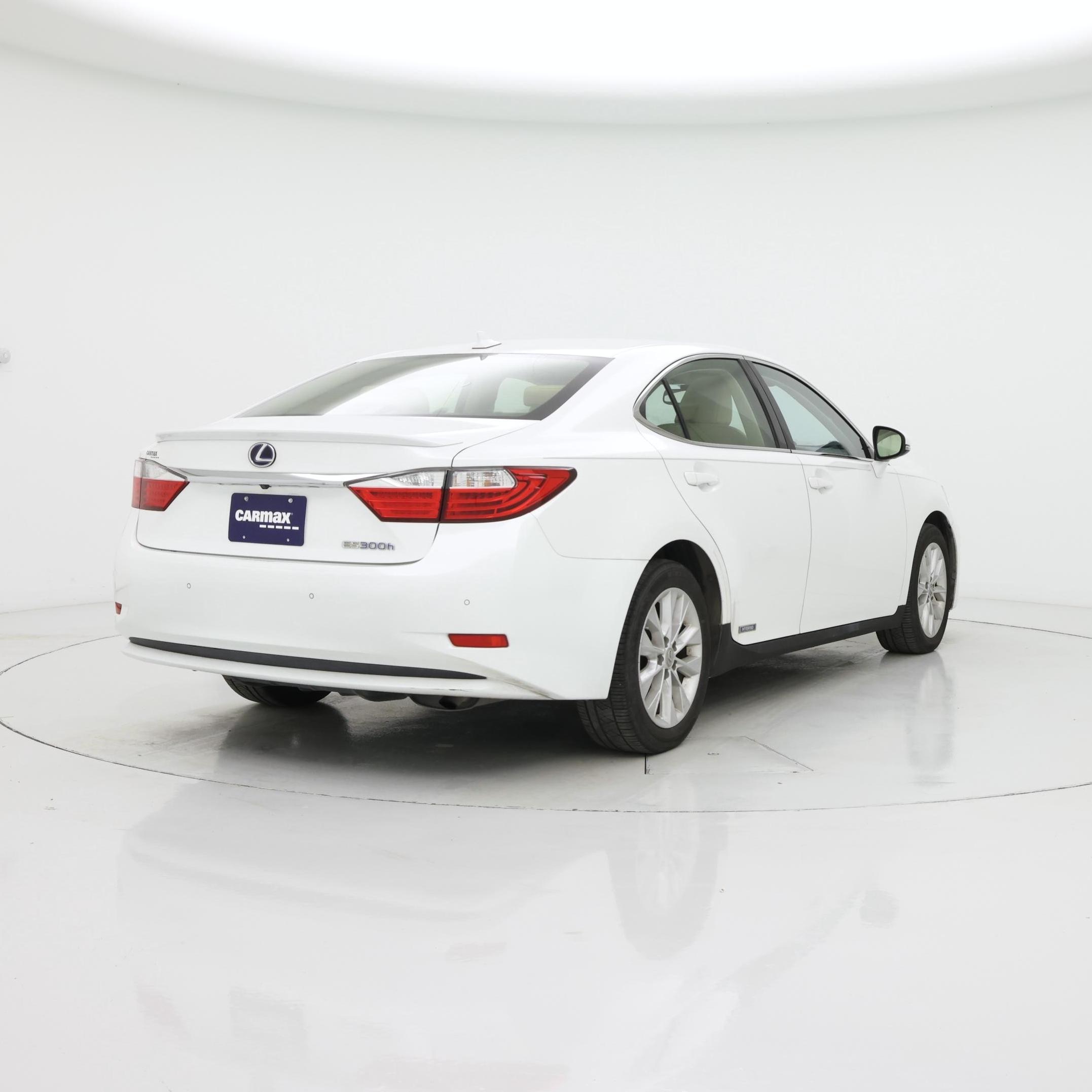 Thumbnail: 2014 Lexus ES - 8