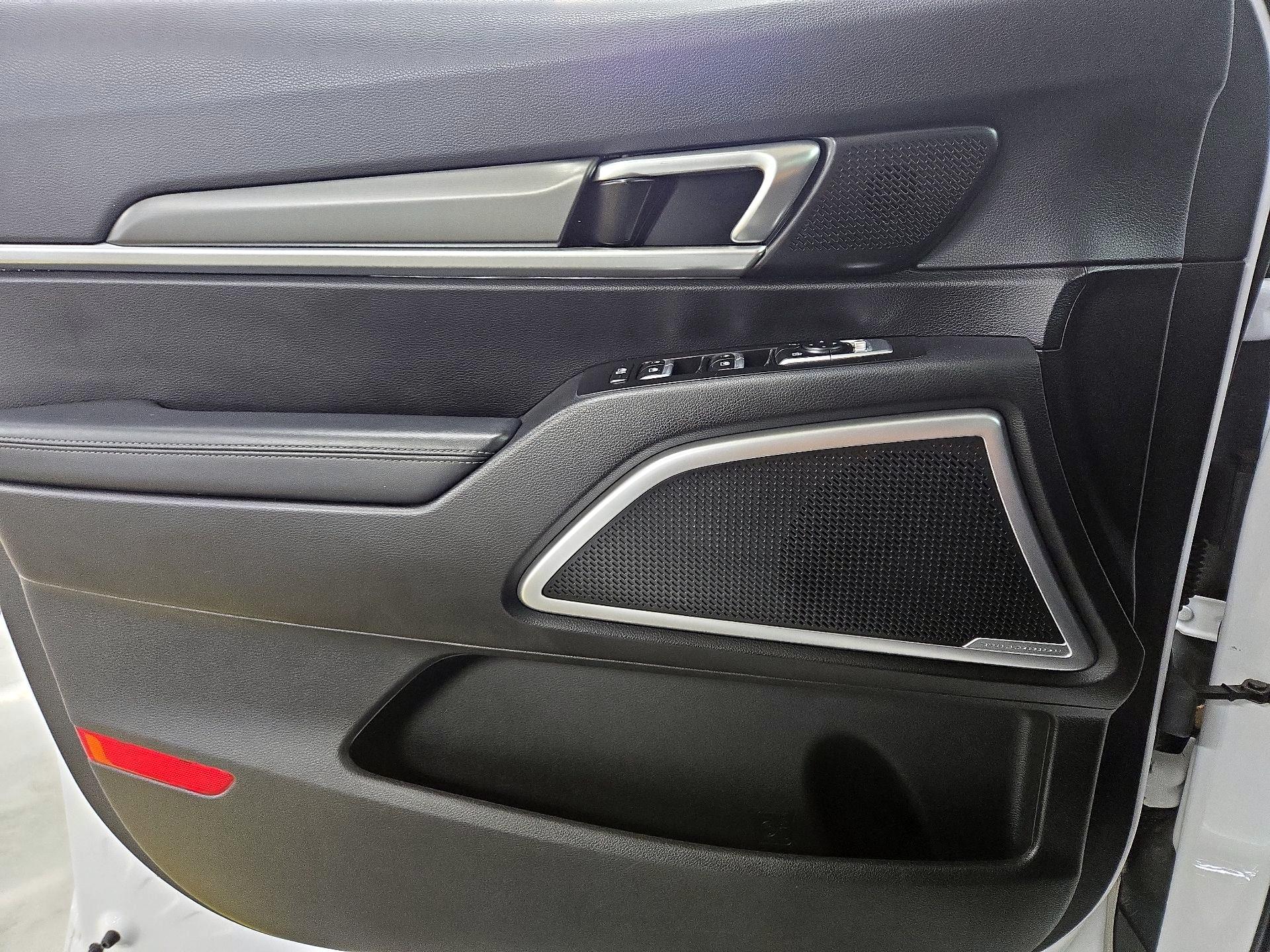 Thumbnail: 2020 Kia Telluride - 12