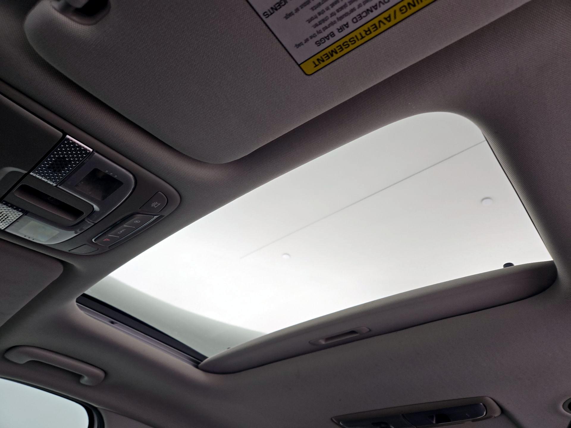 Thumbnail: 2020 Kia Telluride - 19