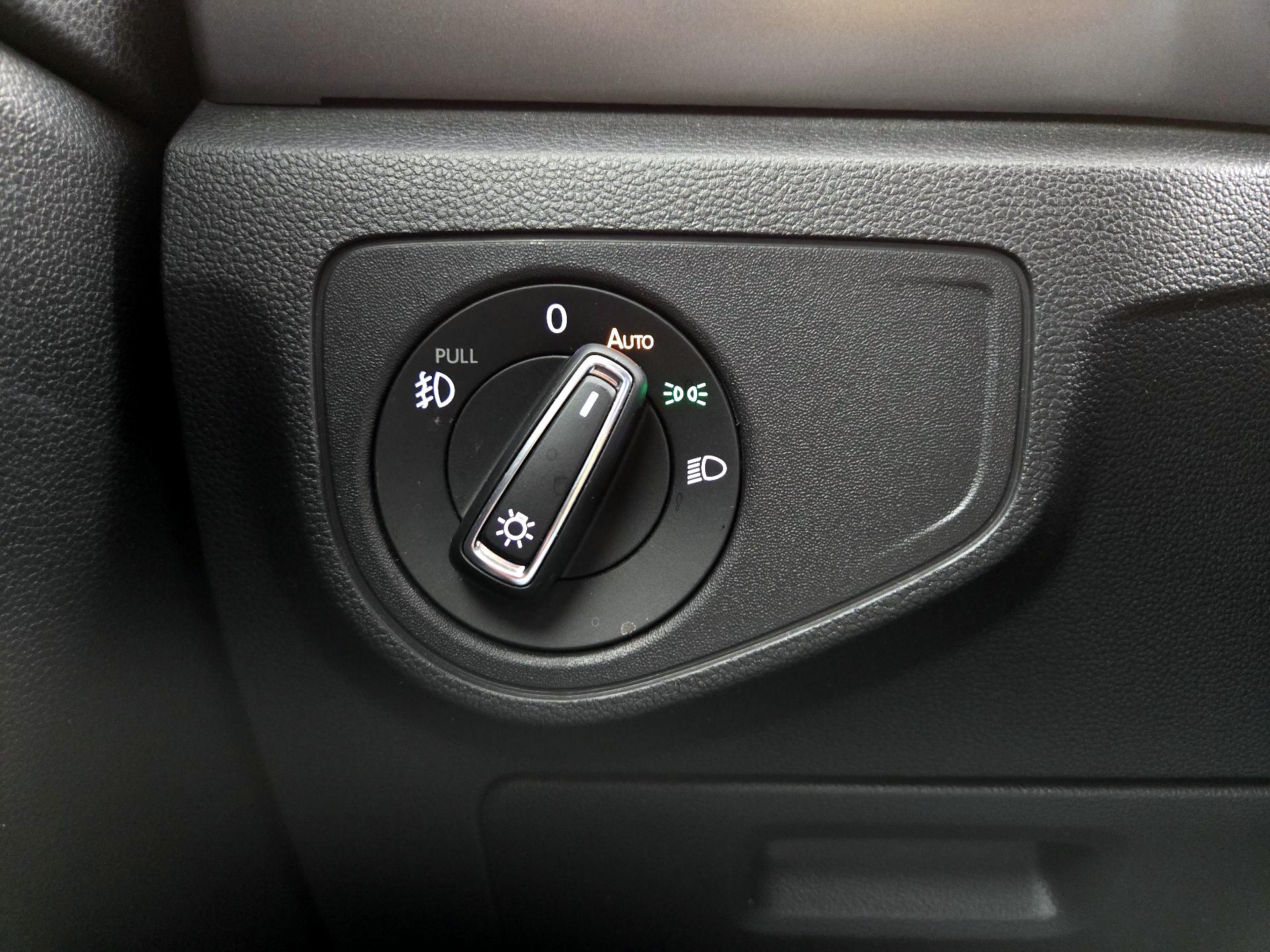 Thumbnail: 2019 Volkswagen Atlas - 13