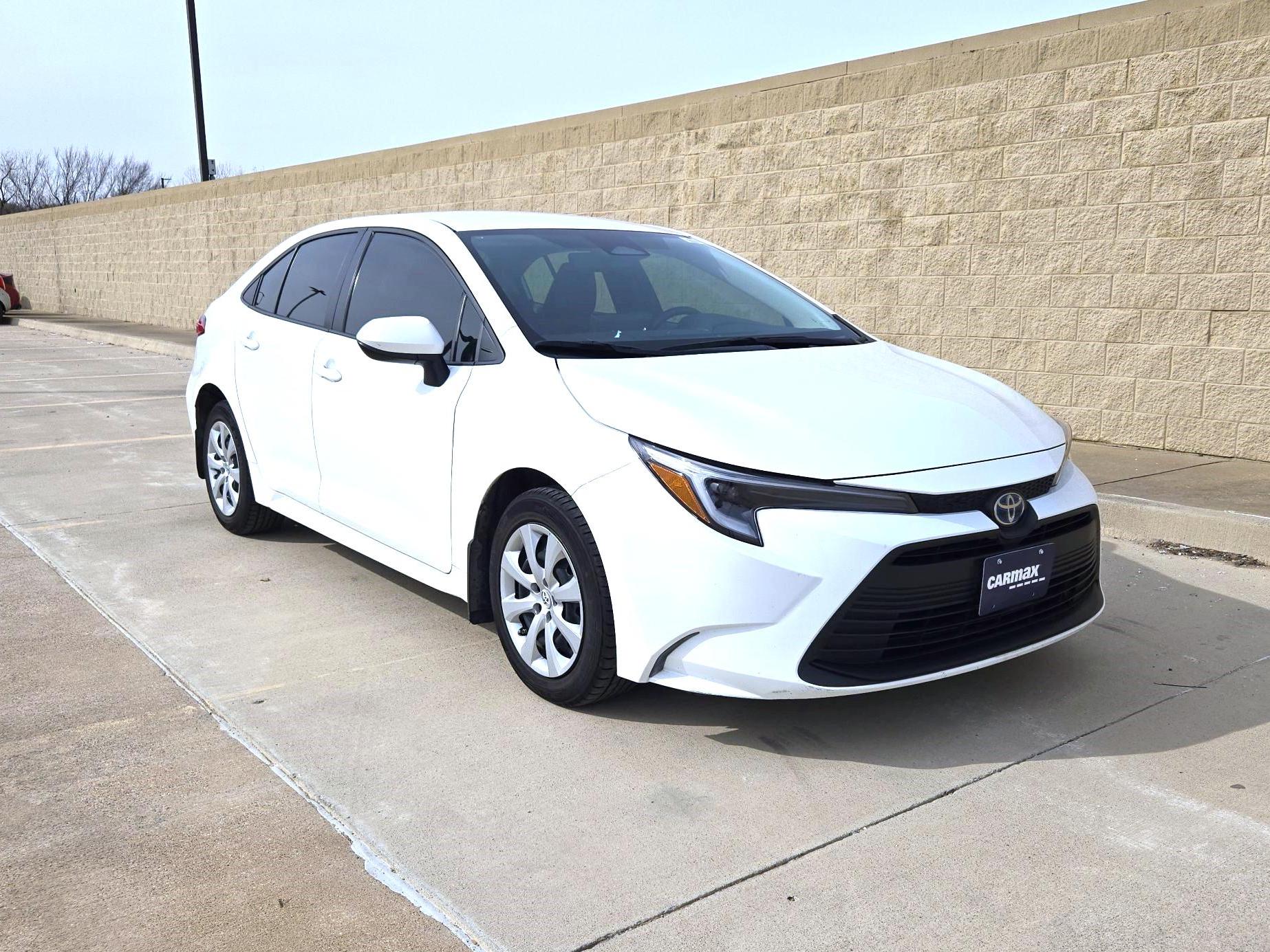 Thumbnail: 2023 Toyota Corolla - 1