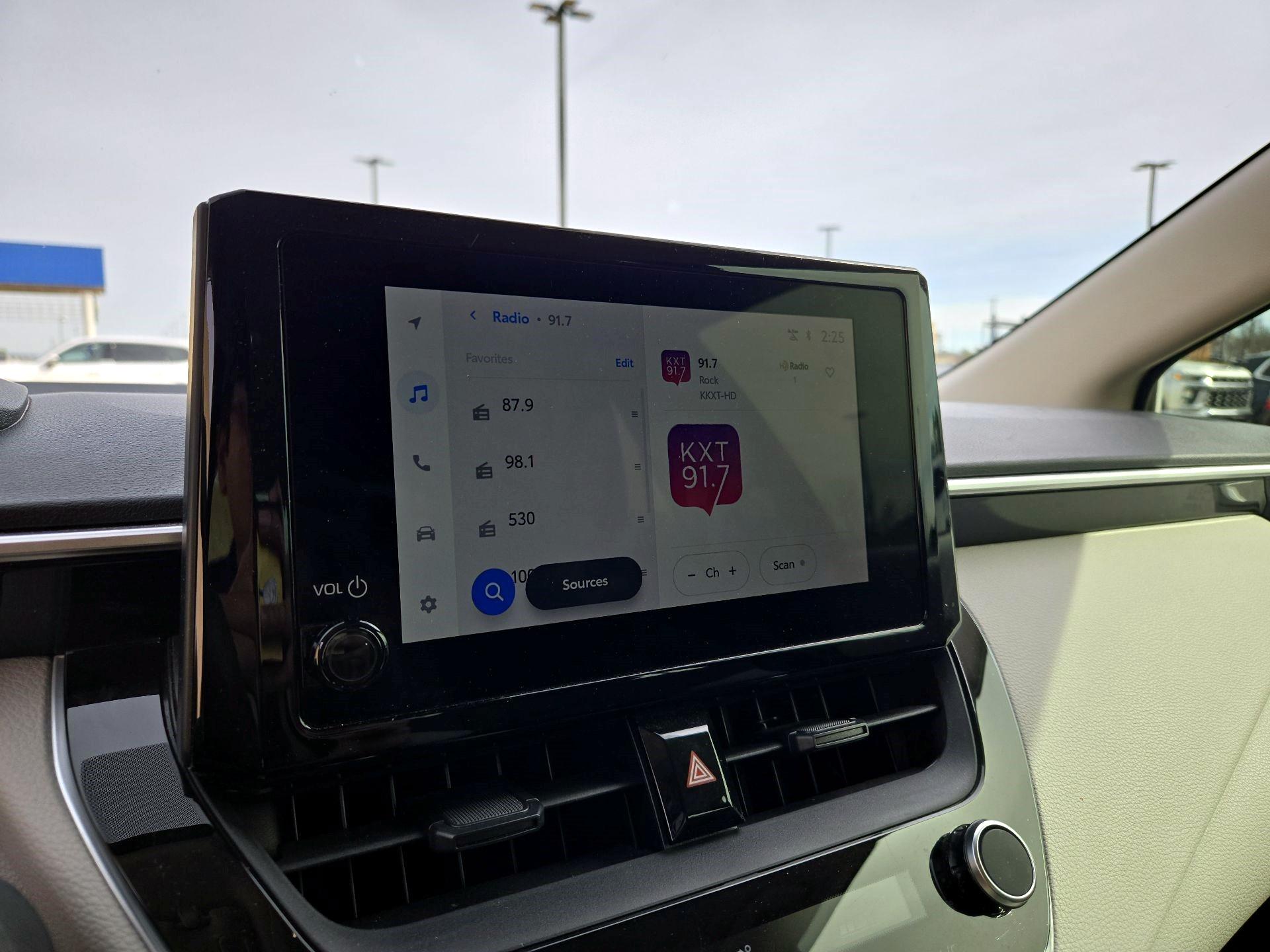 Thumbnail: 2023 Toyota Corolla - 13