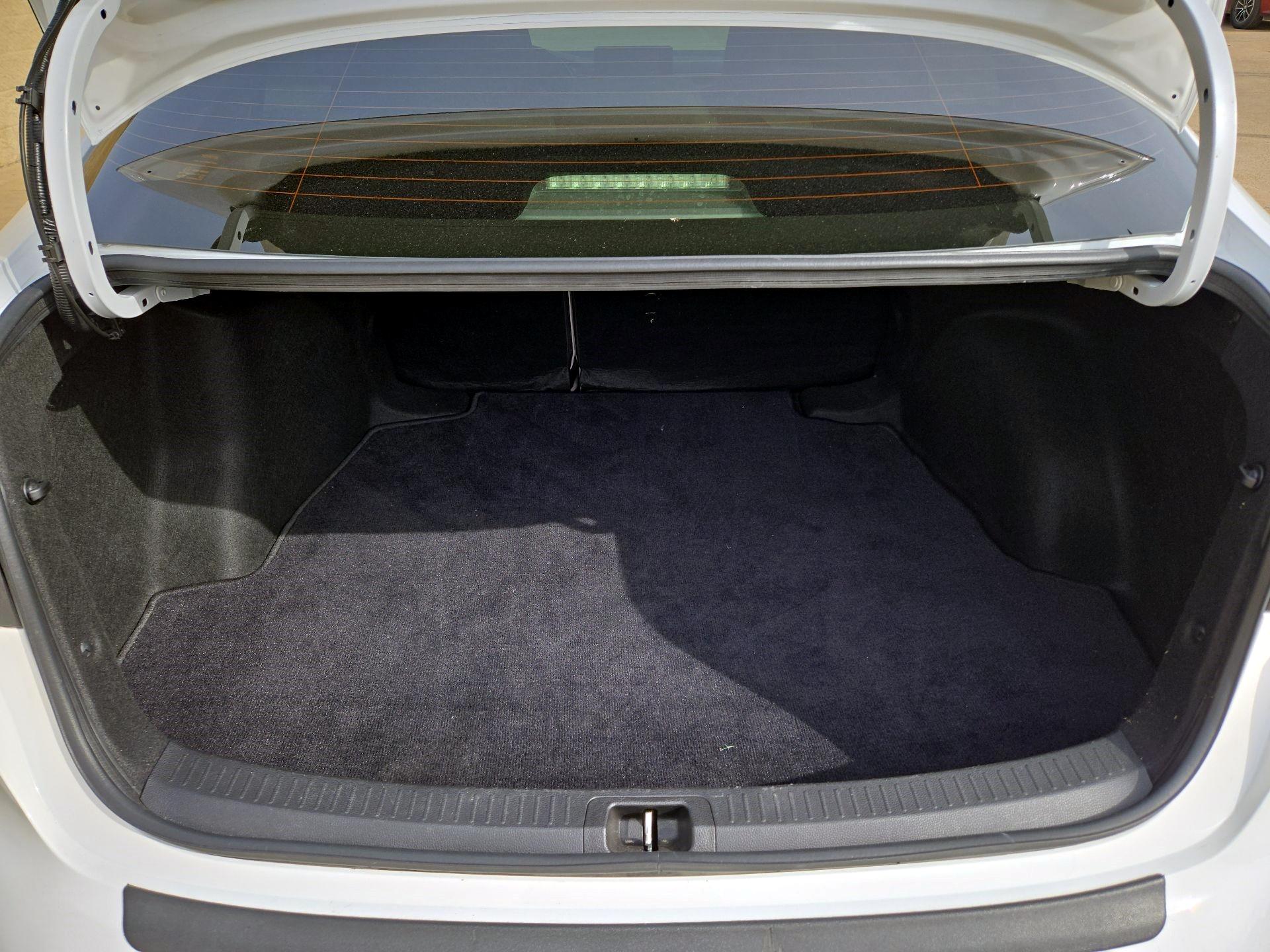 Thumbnail: 2023 Toyota Corolla - 18