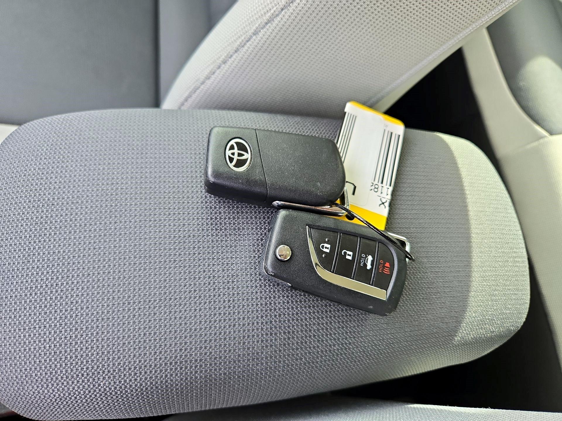 Thumbnail: 2023 Toyota Corolla - 20