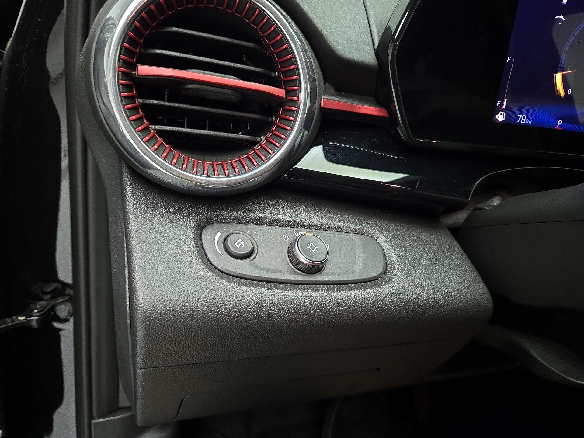 Thumbnail: 2025 Chevrolet Trax - 13