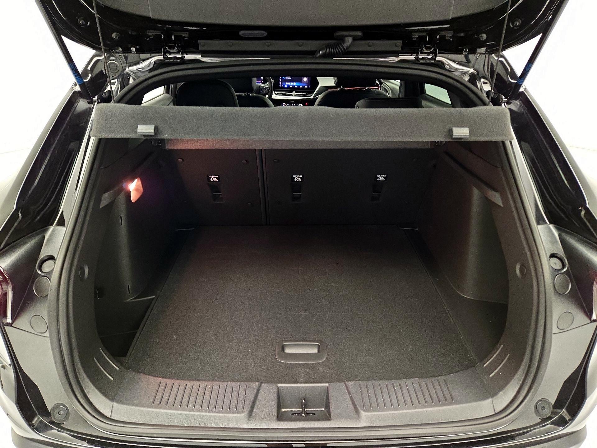 Thumbnail: 2025 Chevrolet Trax - 20