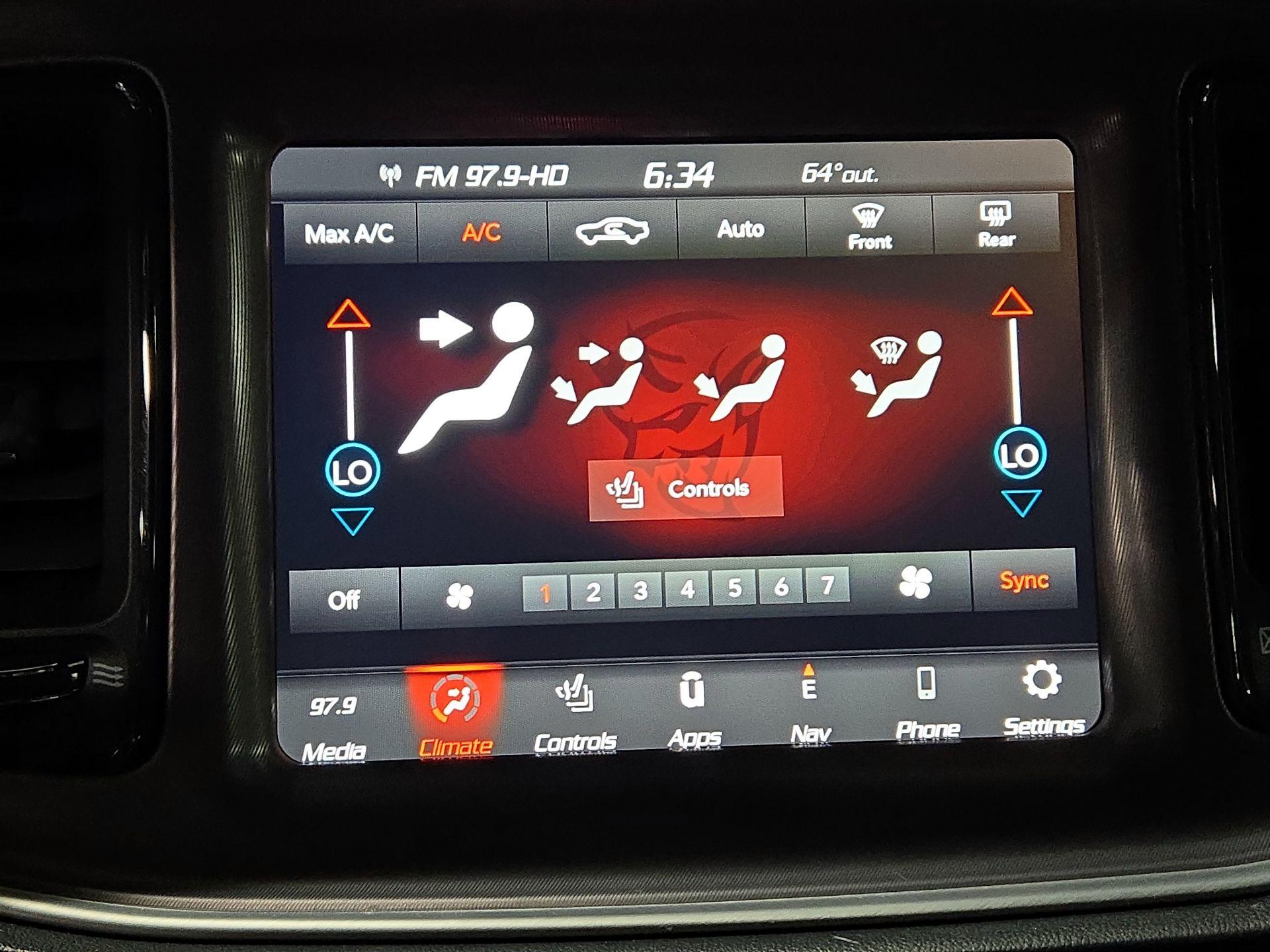 Thumbnail: 2022 Dodge Challenger - 17