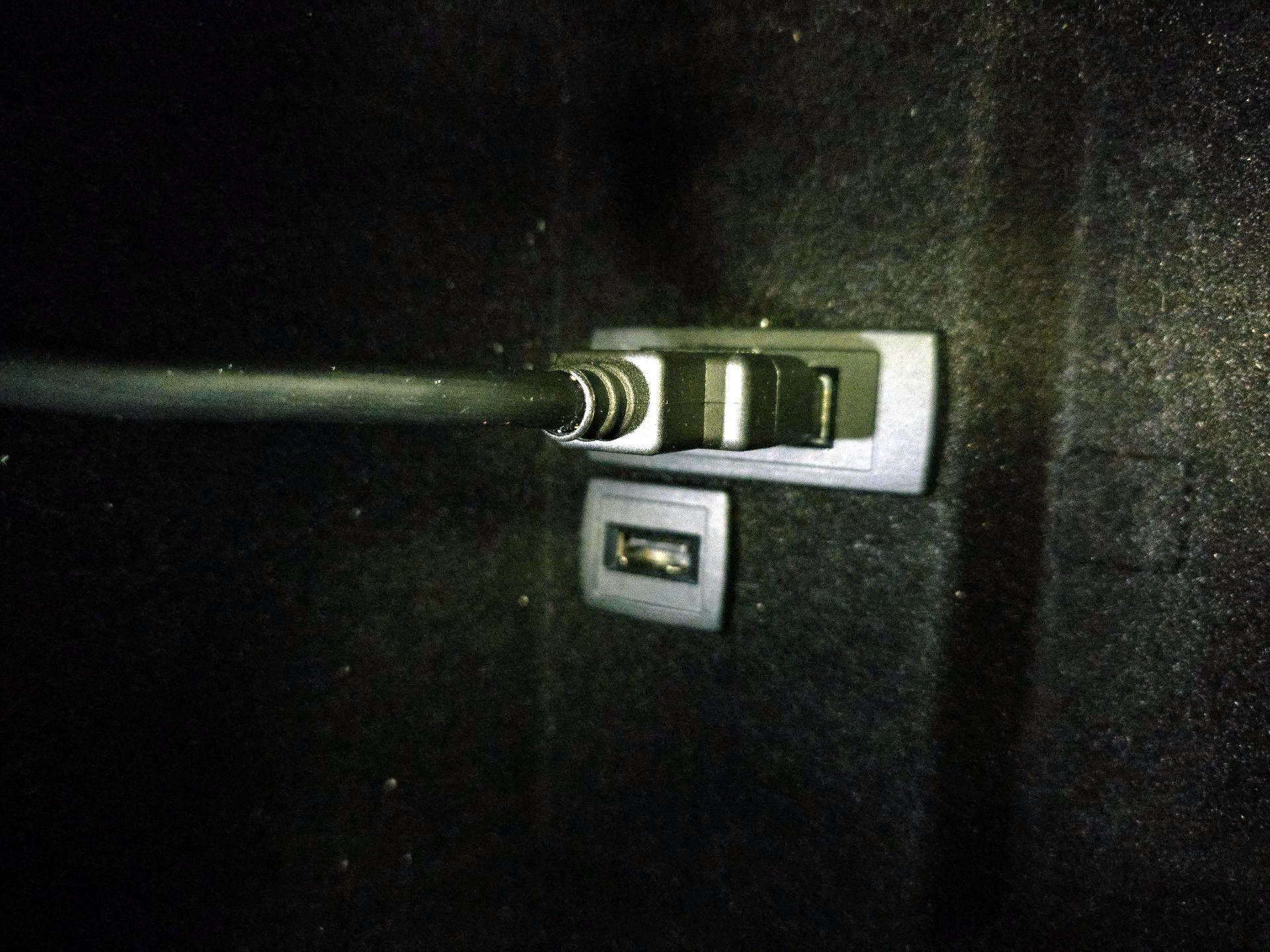 Thumbnail: 2015 Mercedes-Benz E-Class - 19