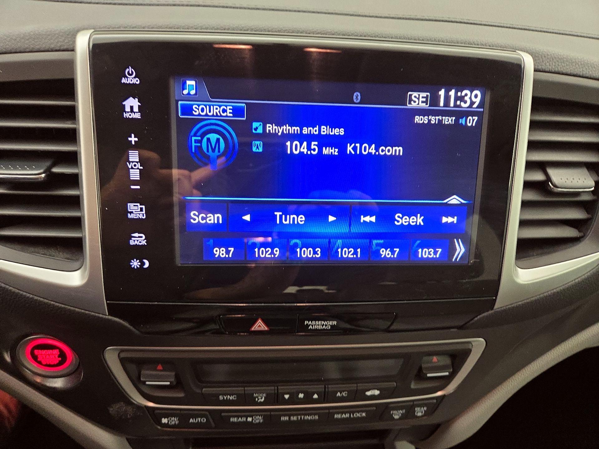 Thumbnail: 2018 Honda Pilot - 15