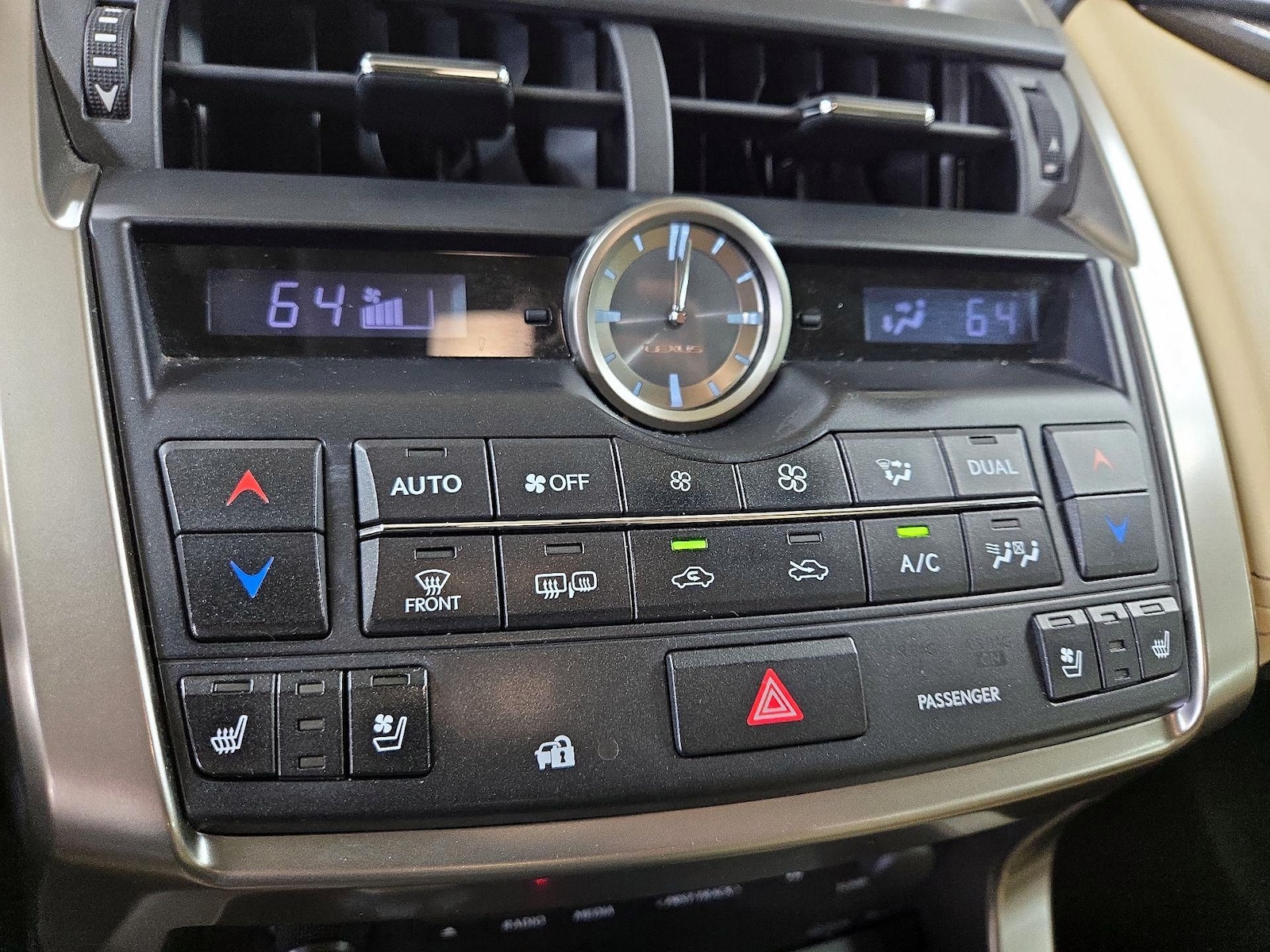 2016 Lexus NX 200t - Photo 16