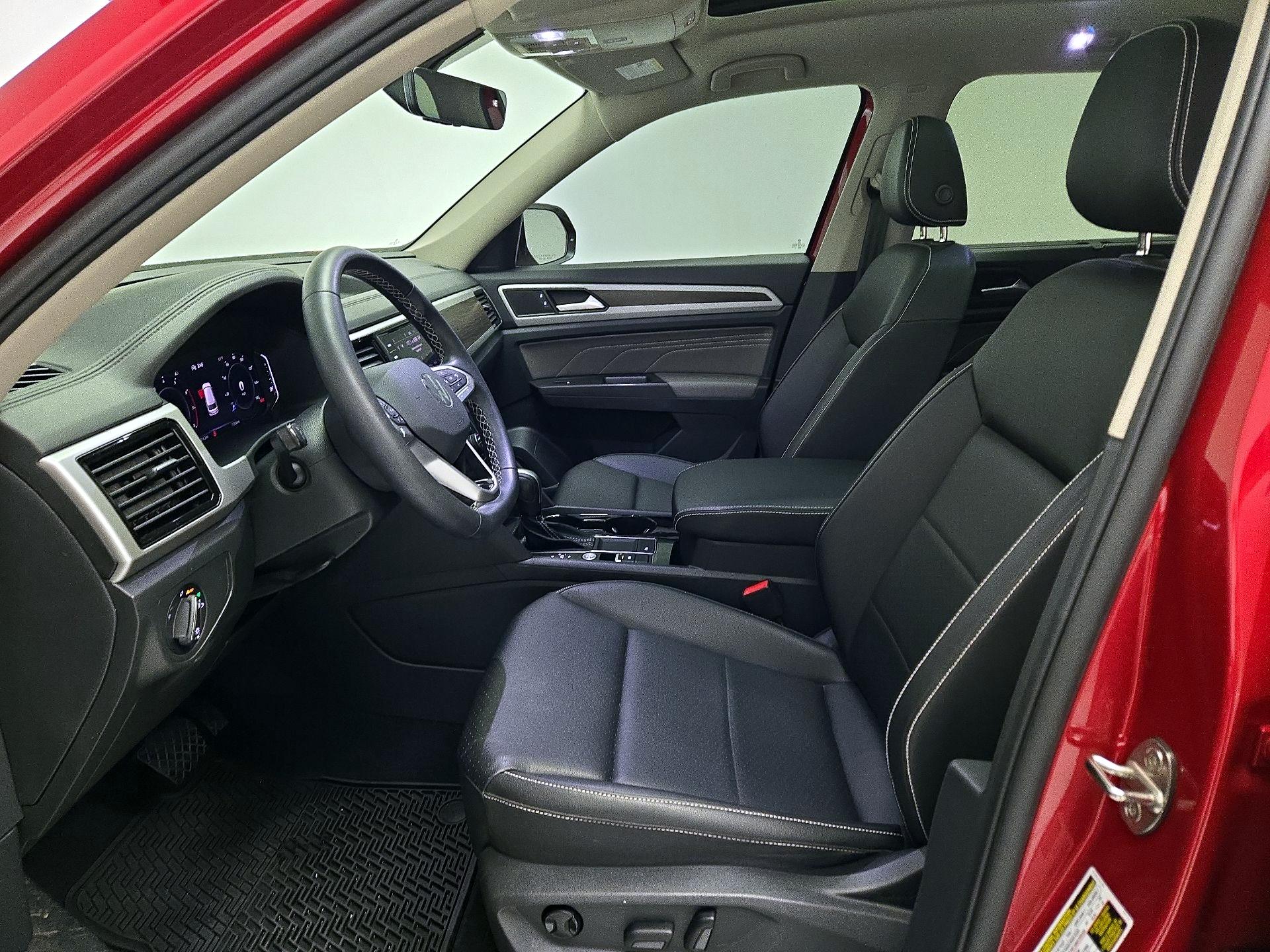 Thumbnail: 2023 Volkswagen Atlas - 11