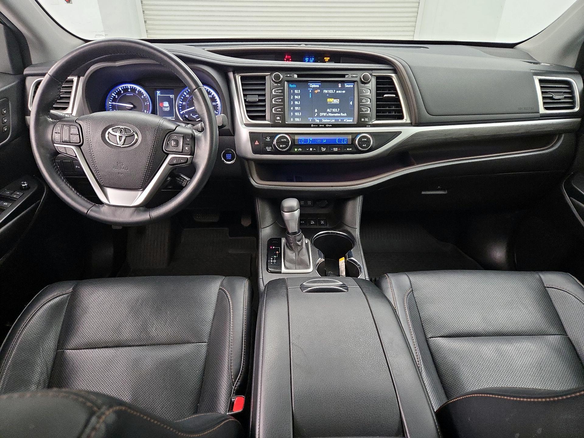 Thumbnail: 2017 Toyota Highlander - 9