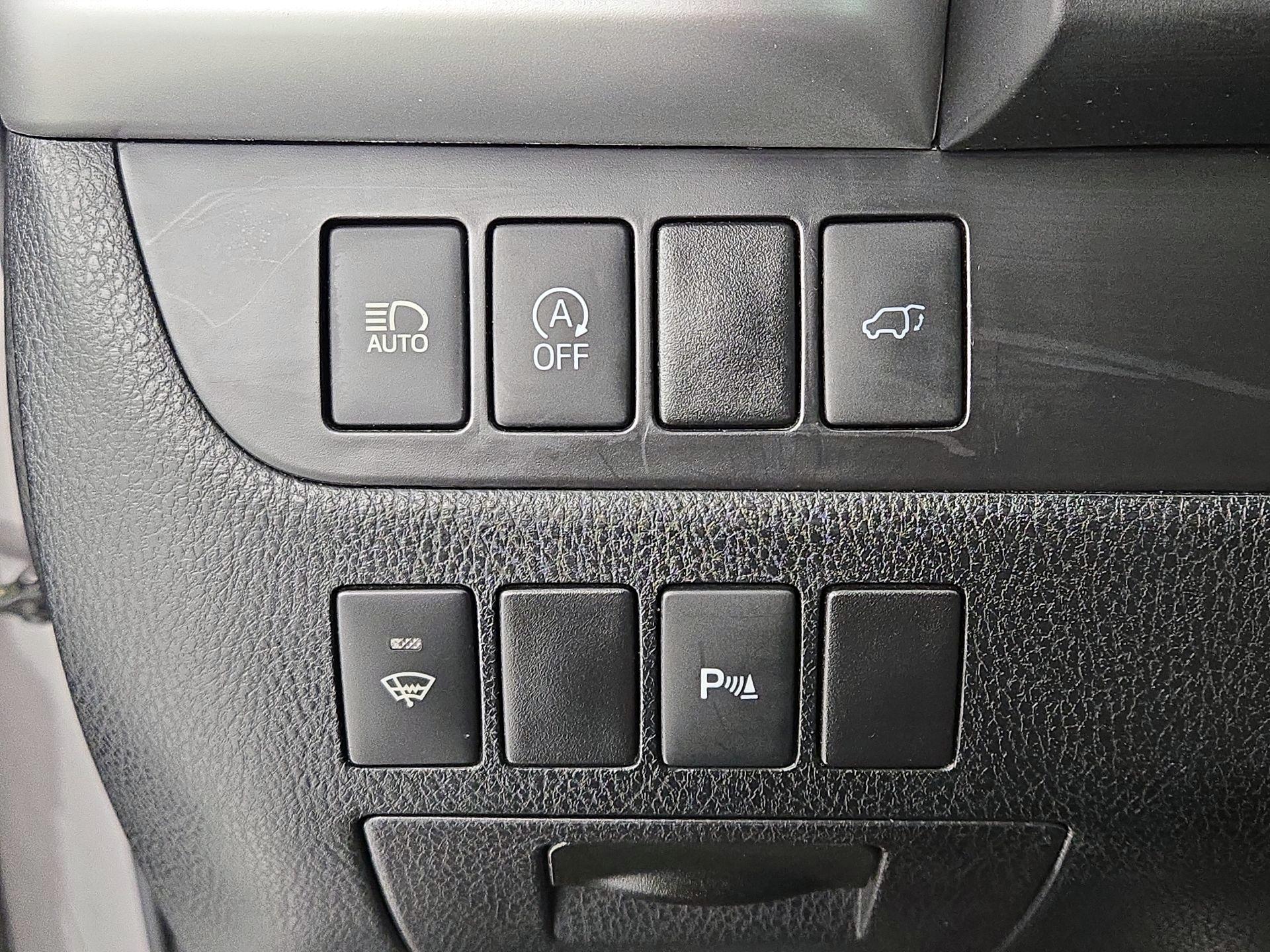 Thumbnail: 2017 Toyota Highlander - 13