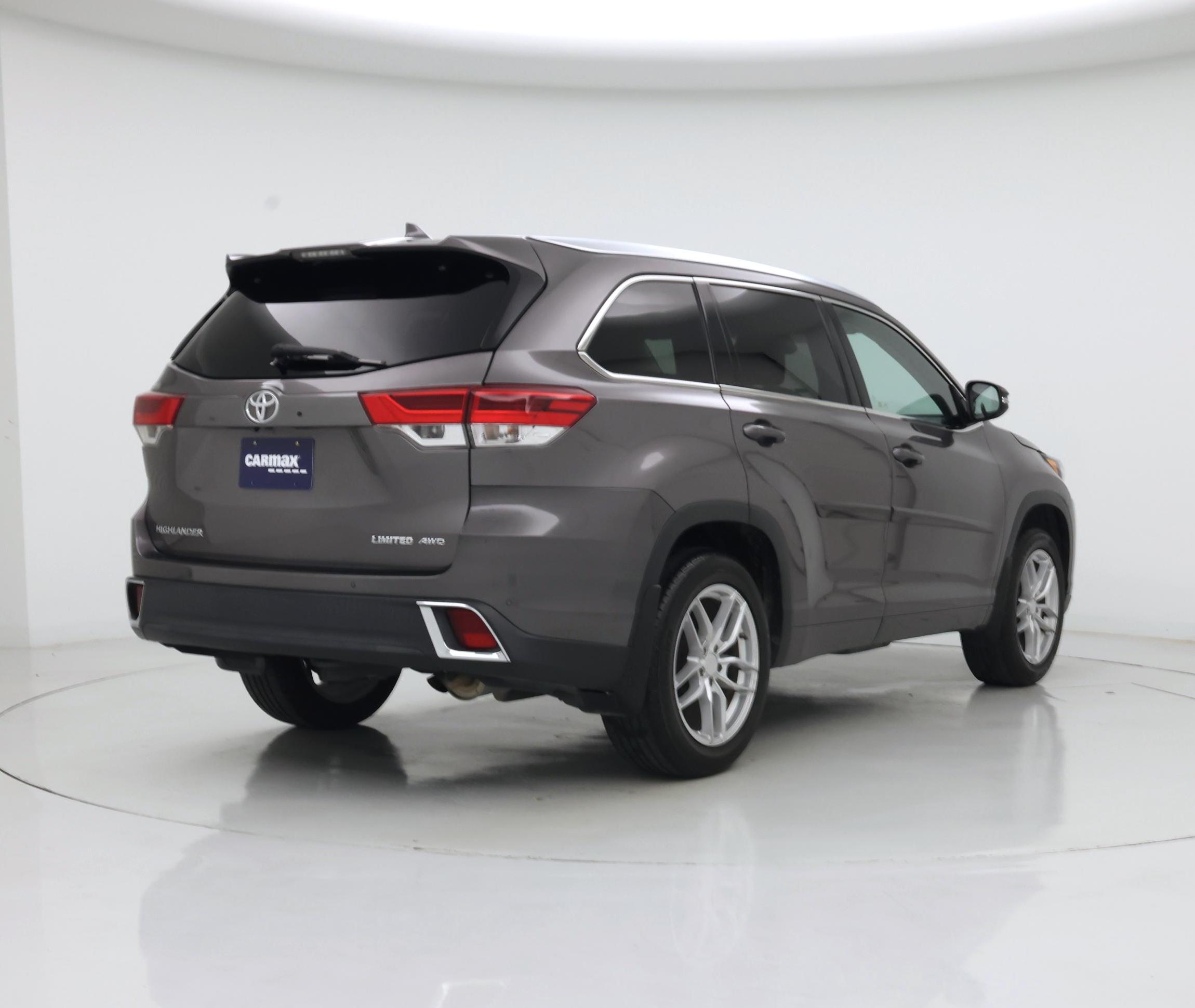 Thumbnail: 2017 Toyota Highlander - 8