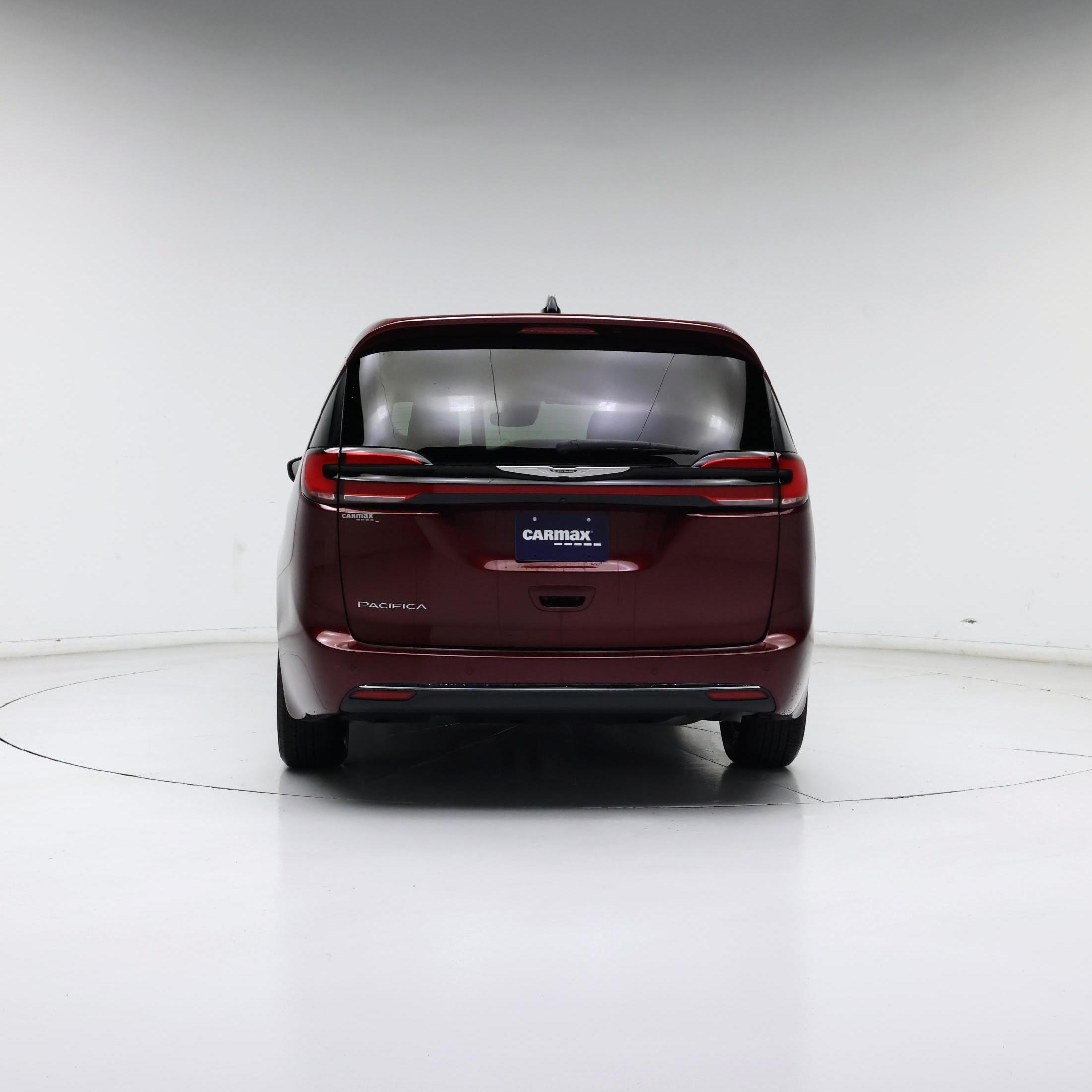 Thumbnail: 2023 Chrysler Pacifica - 6