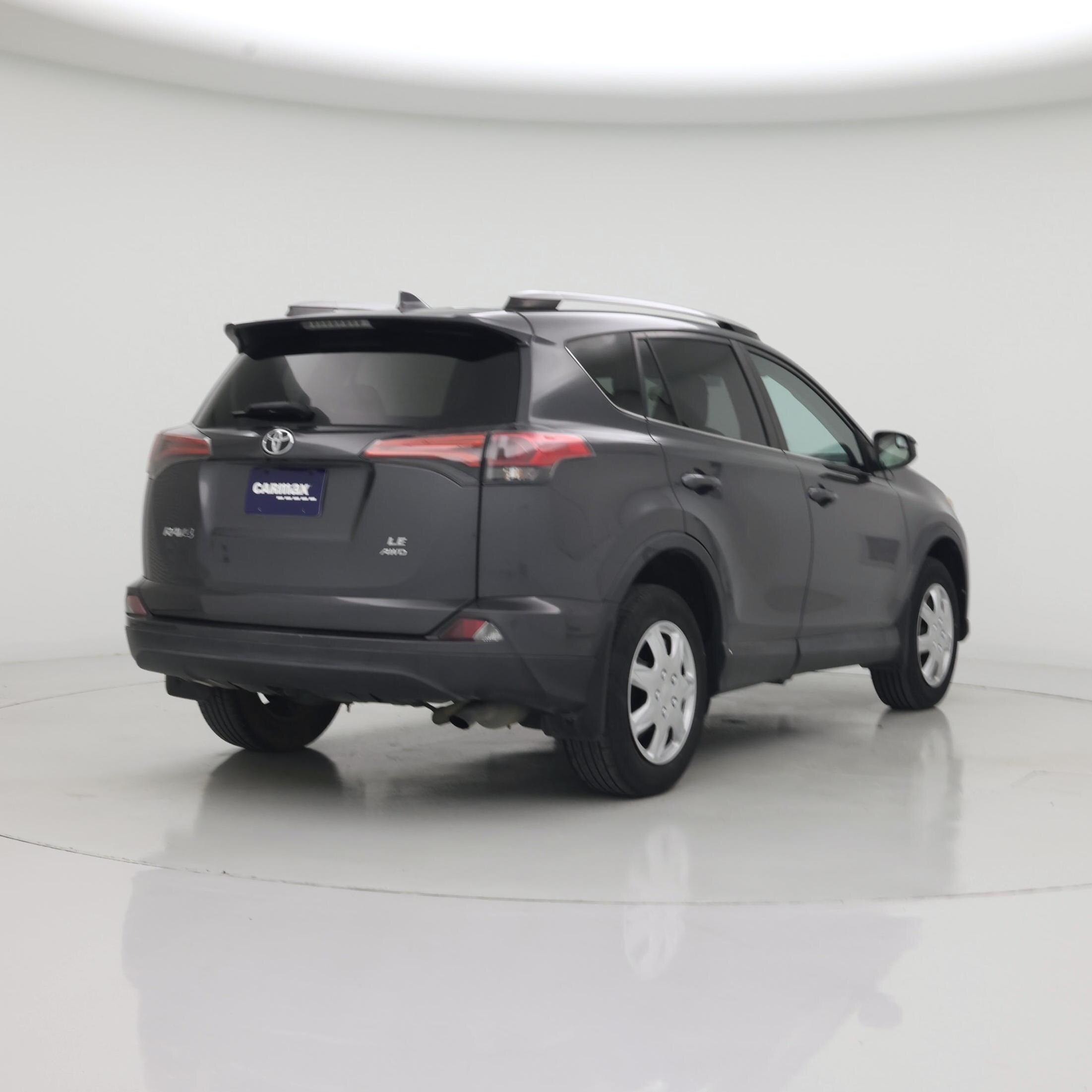 Thumbnail: 2018 Toyota RAV4 - 8