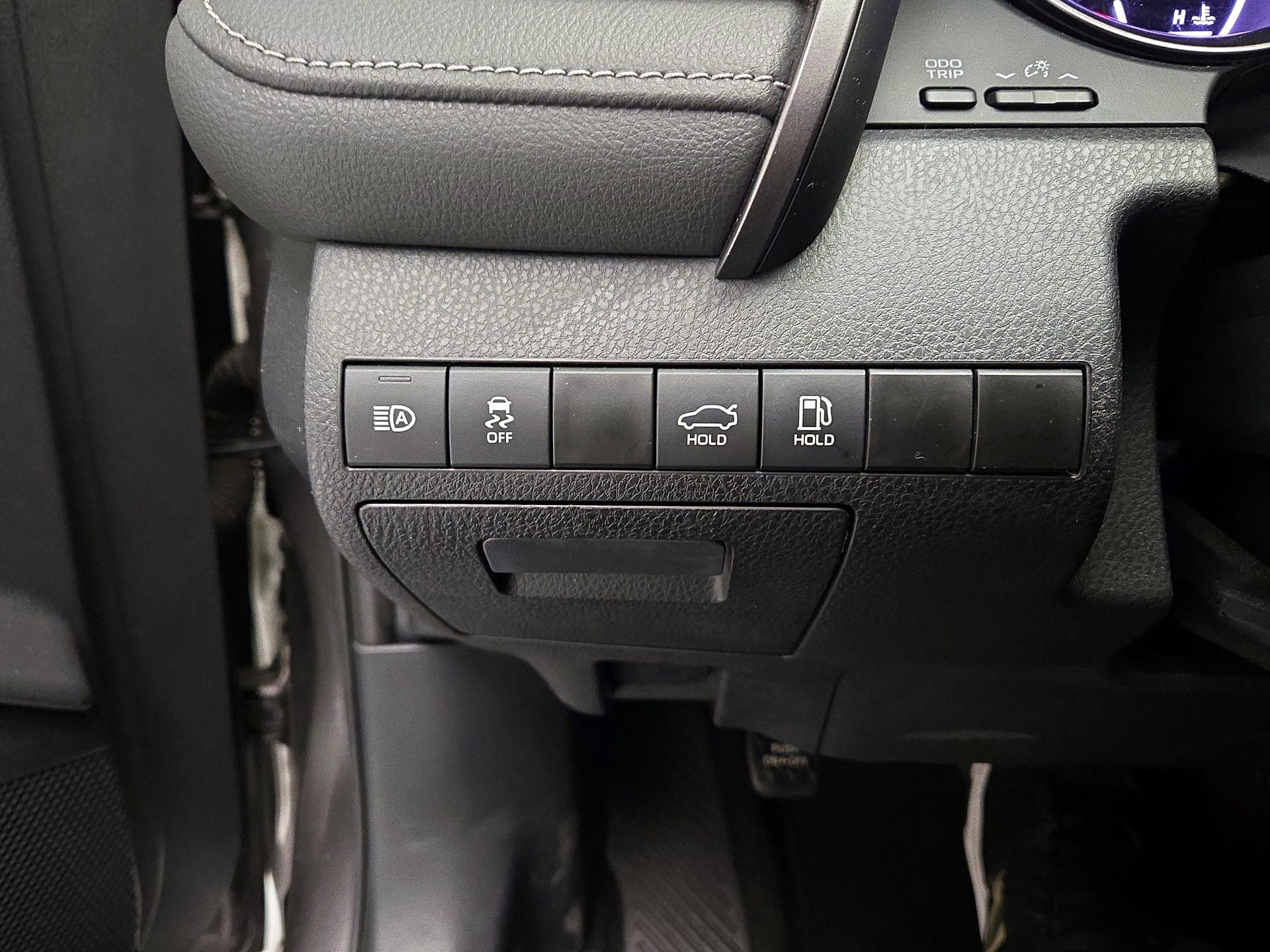 Thumbnail: 2023 Toyota Camry - 13