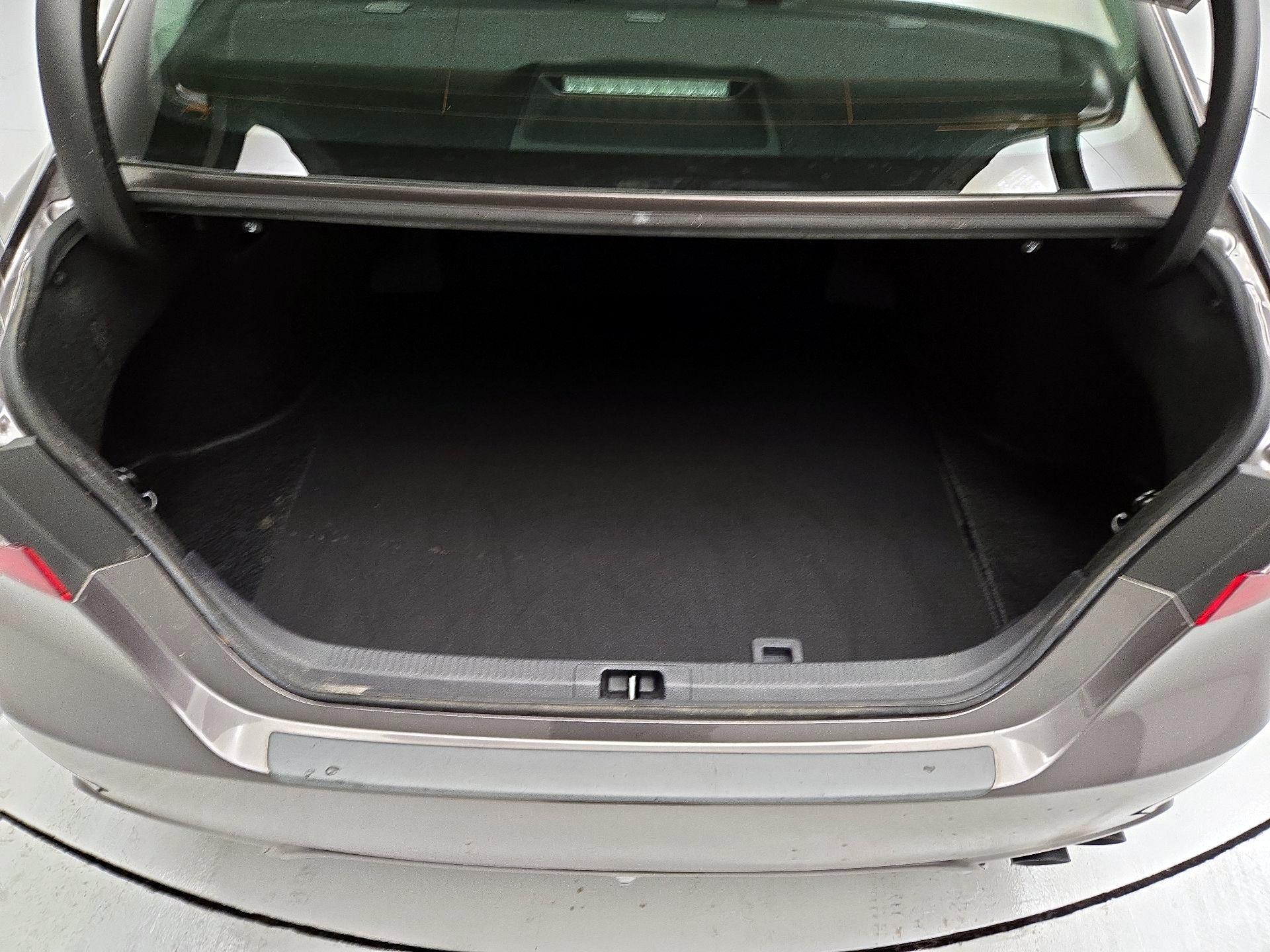 Thumbnail: 2023 Toyota Camry - 20