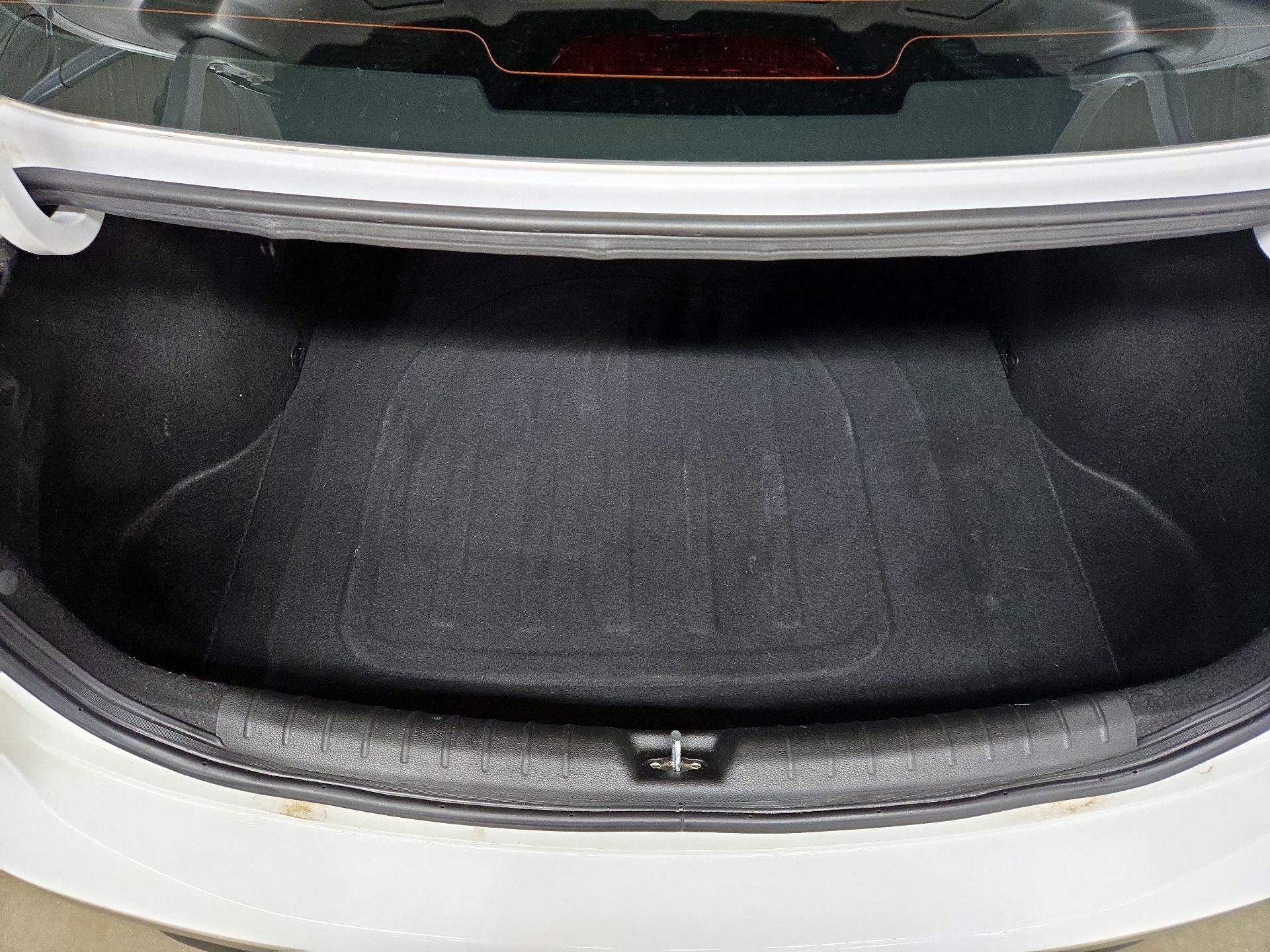 Thumbnail: 2023 Kia Rio - 20