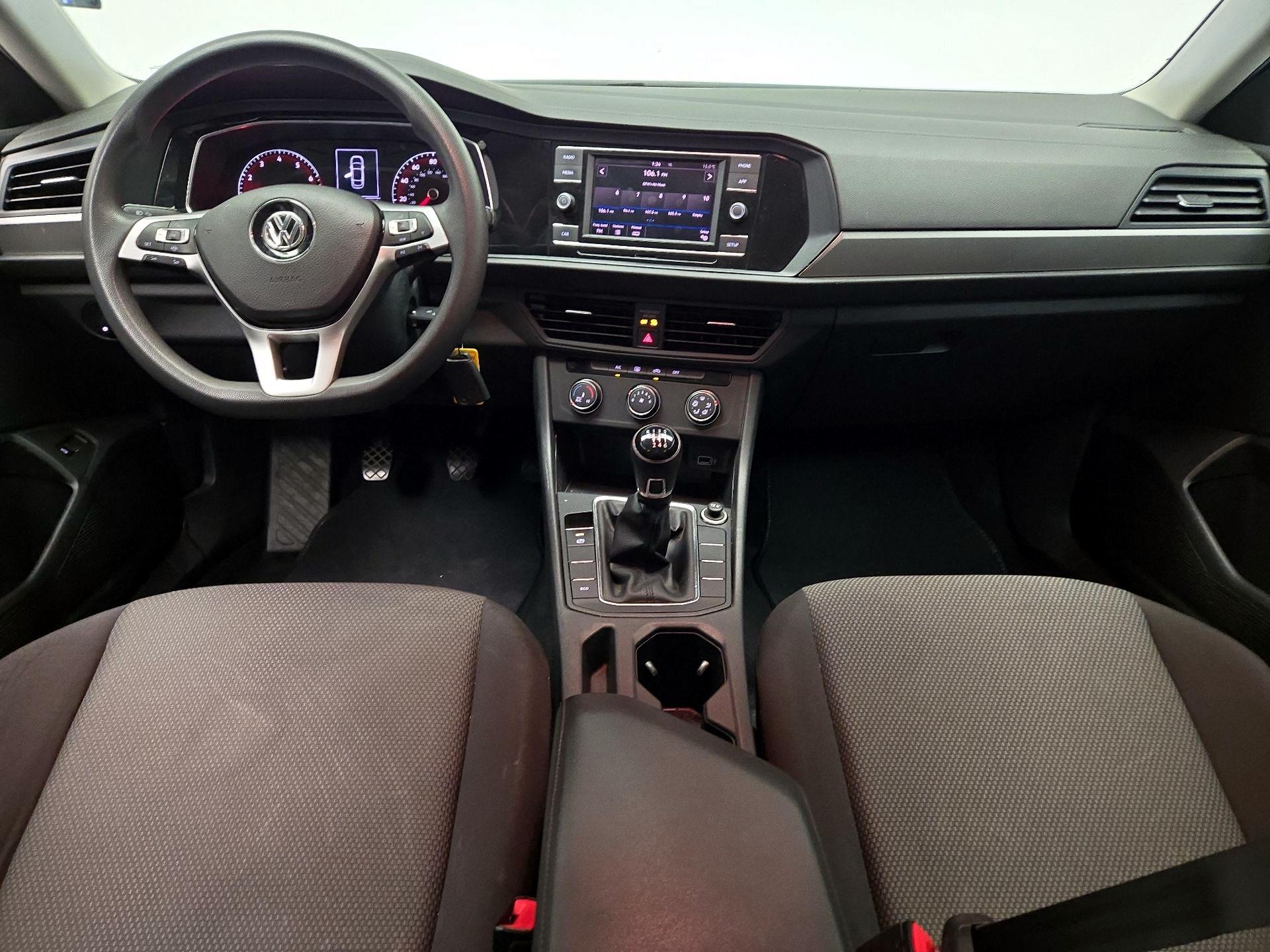 Thumbnail: 2019 Volkswagen Jetta - 9