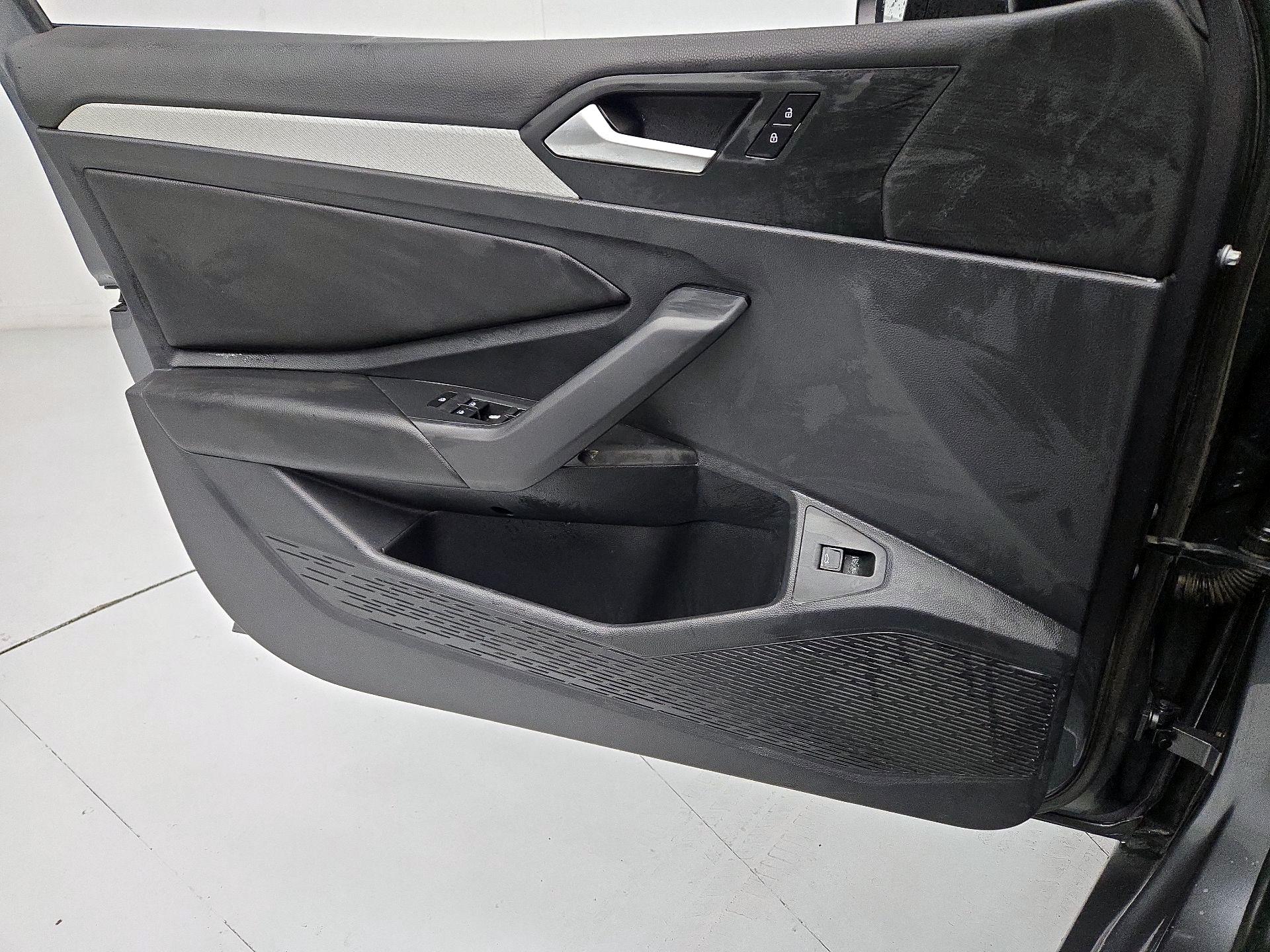 Thumbnail: 2019 Volkswagen Jetta - 12