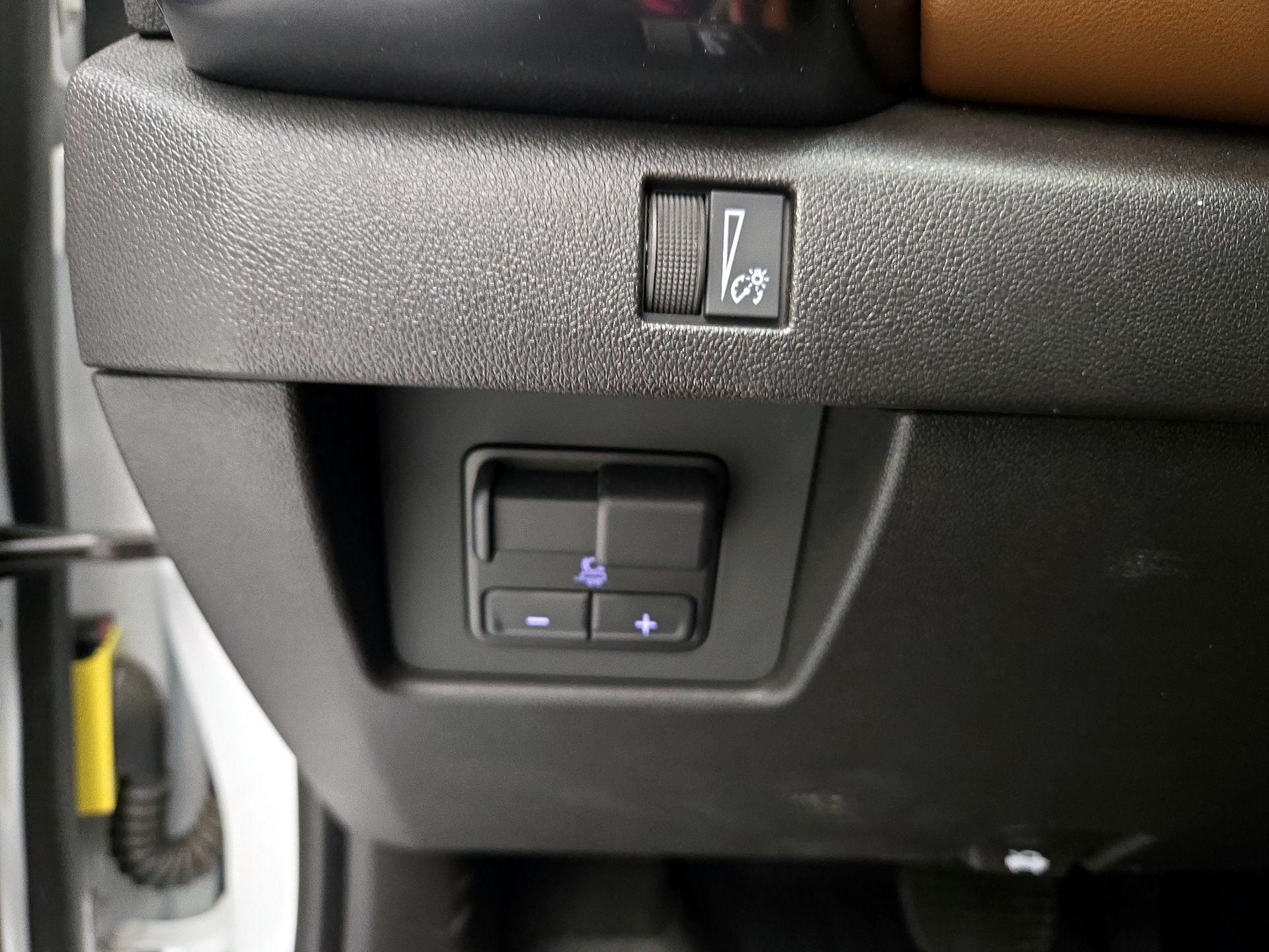 Thumbnail: 2025 GMC Canyon - 13