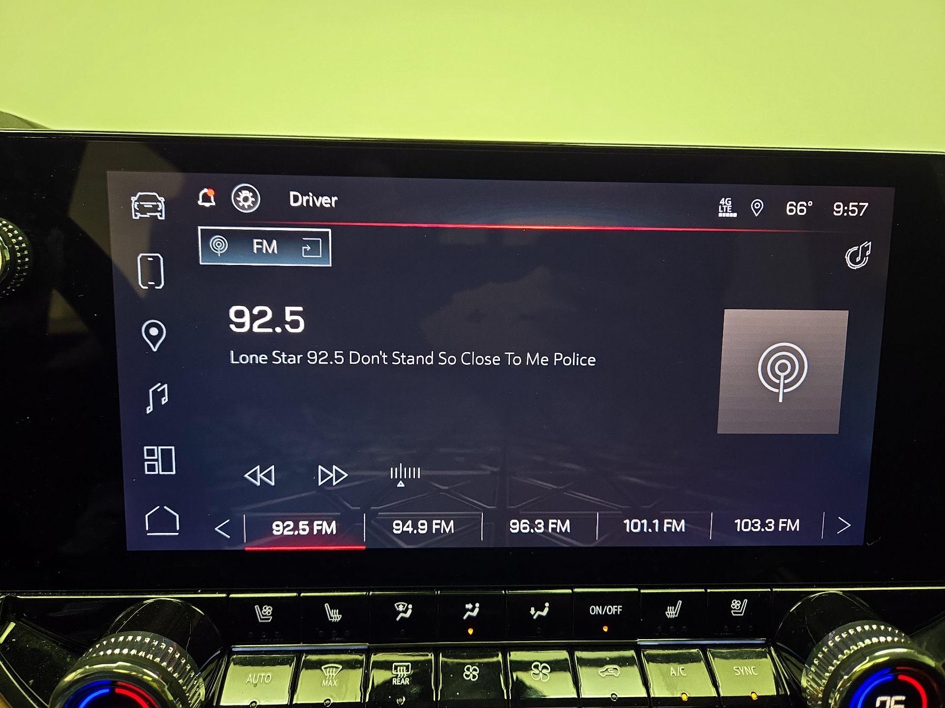 Thumbnail: 2025 GMC Canyon - 16