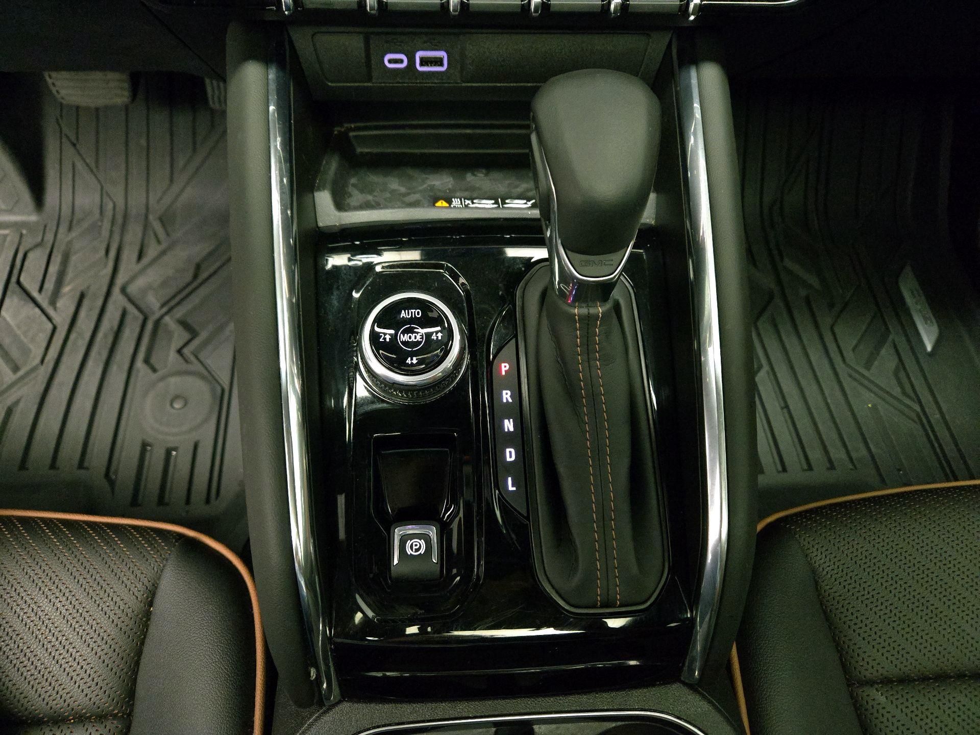 Thumbnail: 2025 GMC Canyon - 18