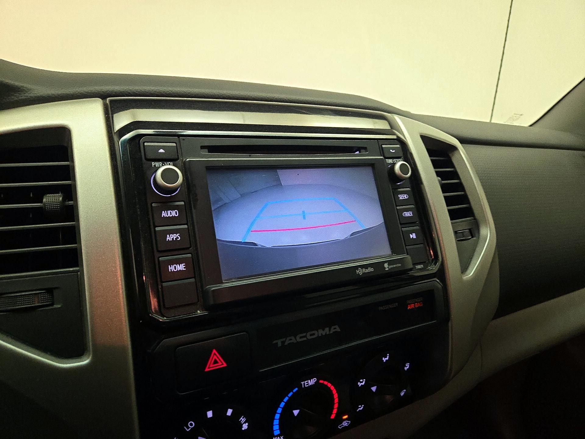 Thumbnail: 2015 Toyota Tacoma - 14