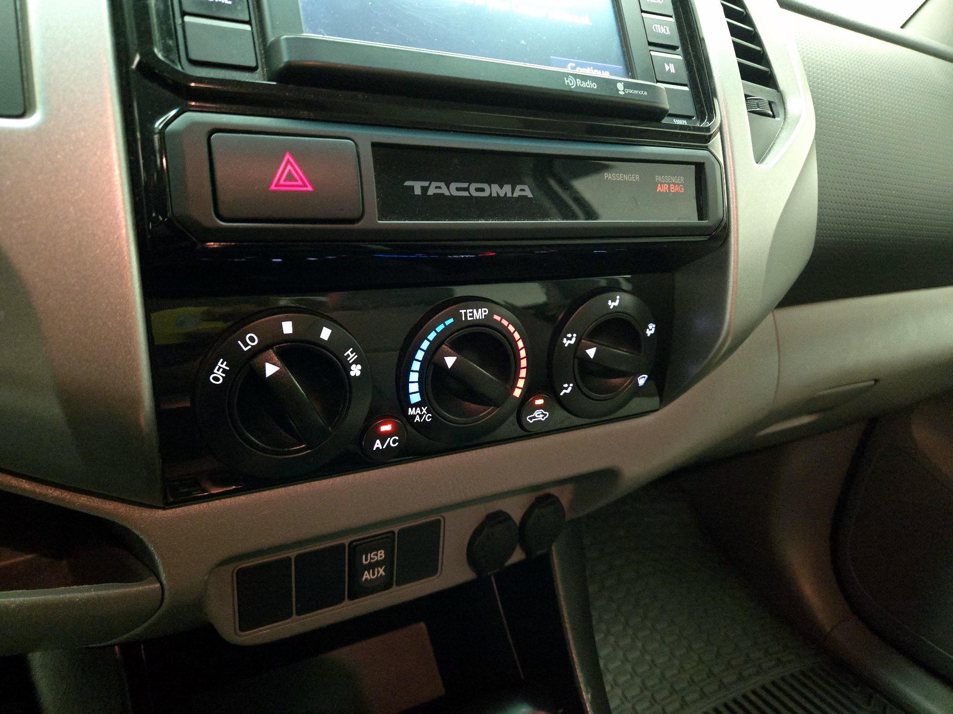 Thumbnail: 2015 Toyota Tacoma - 16