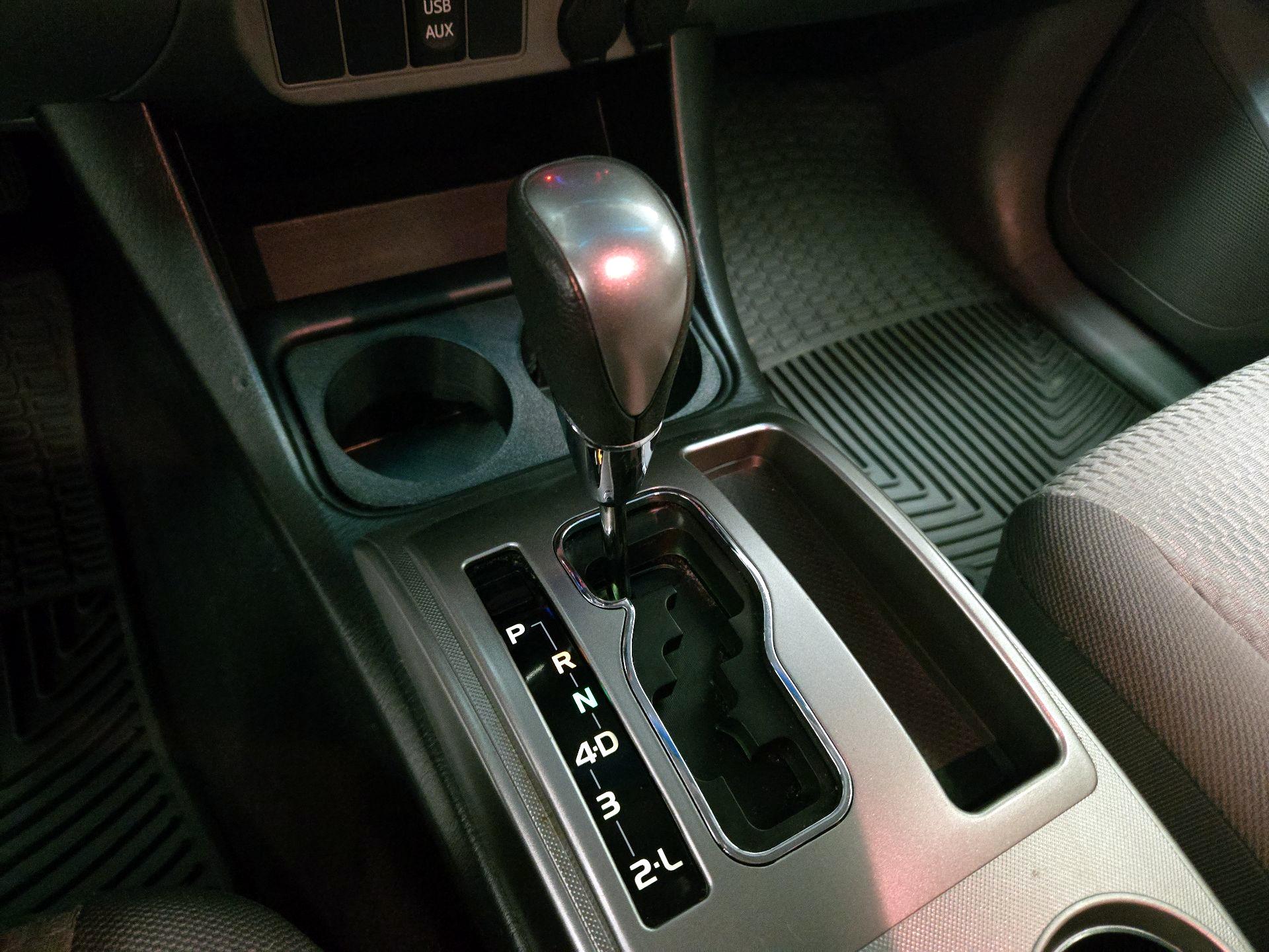 Thumbnail: 2015 Toyota Tacoma - 17