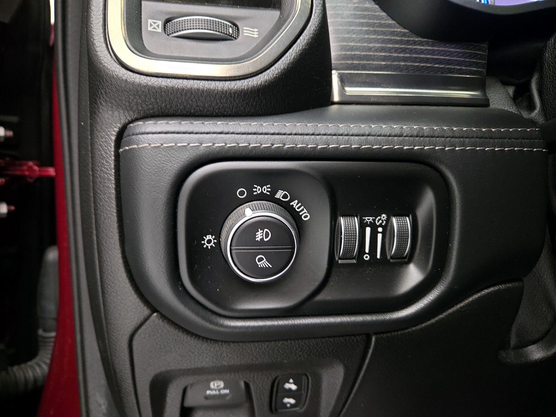 Thumbnail: 2019 RAM 1500 - 13