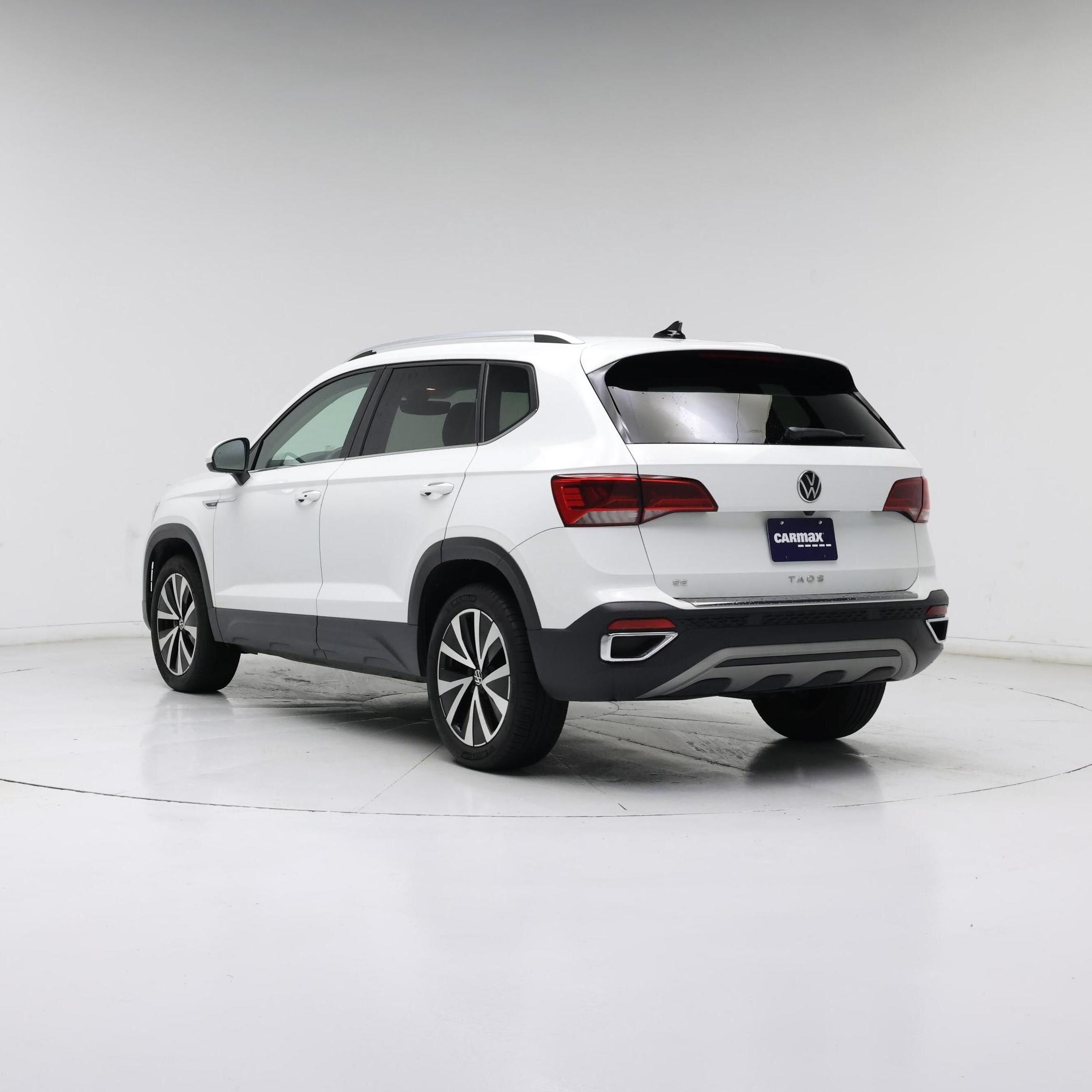 Thumbnail: 2022 Volkswagen Taos - 2