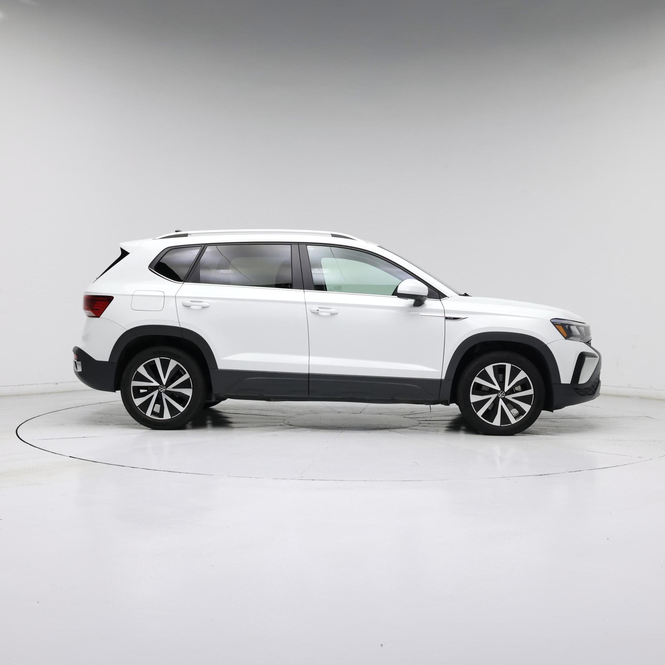 Thumbnail: 2022 Volkswagen Taos - 7