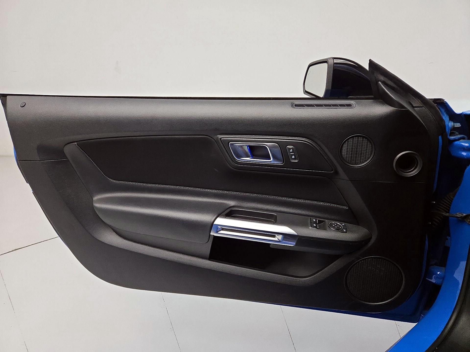 Thumbnail: 2022 Ford Mustang - 12