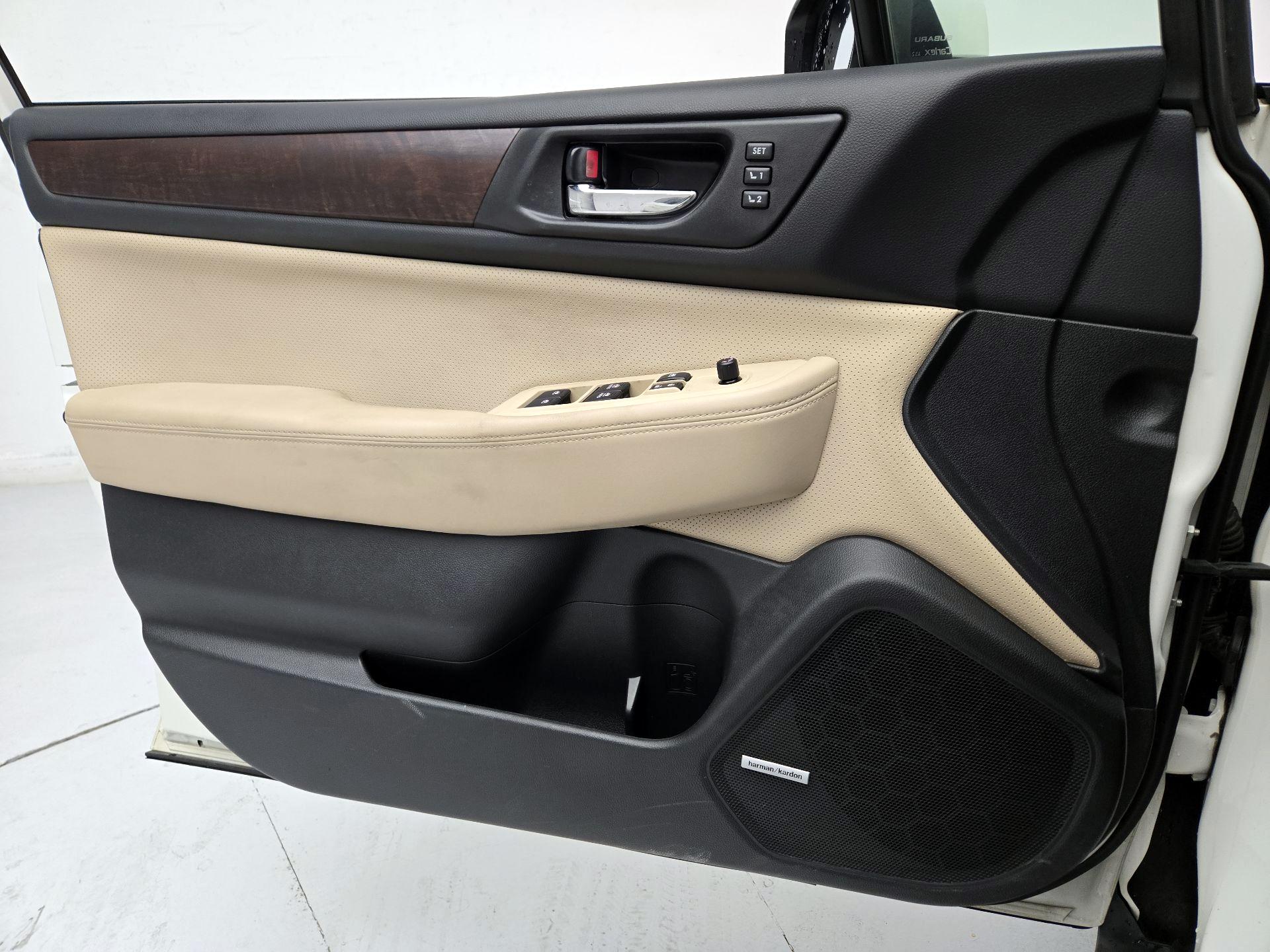 Thumbnail: 2015 Subaru Outback - 12