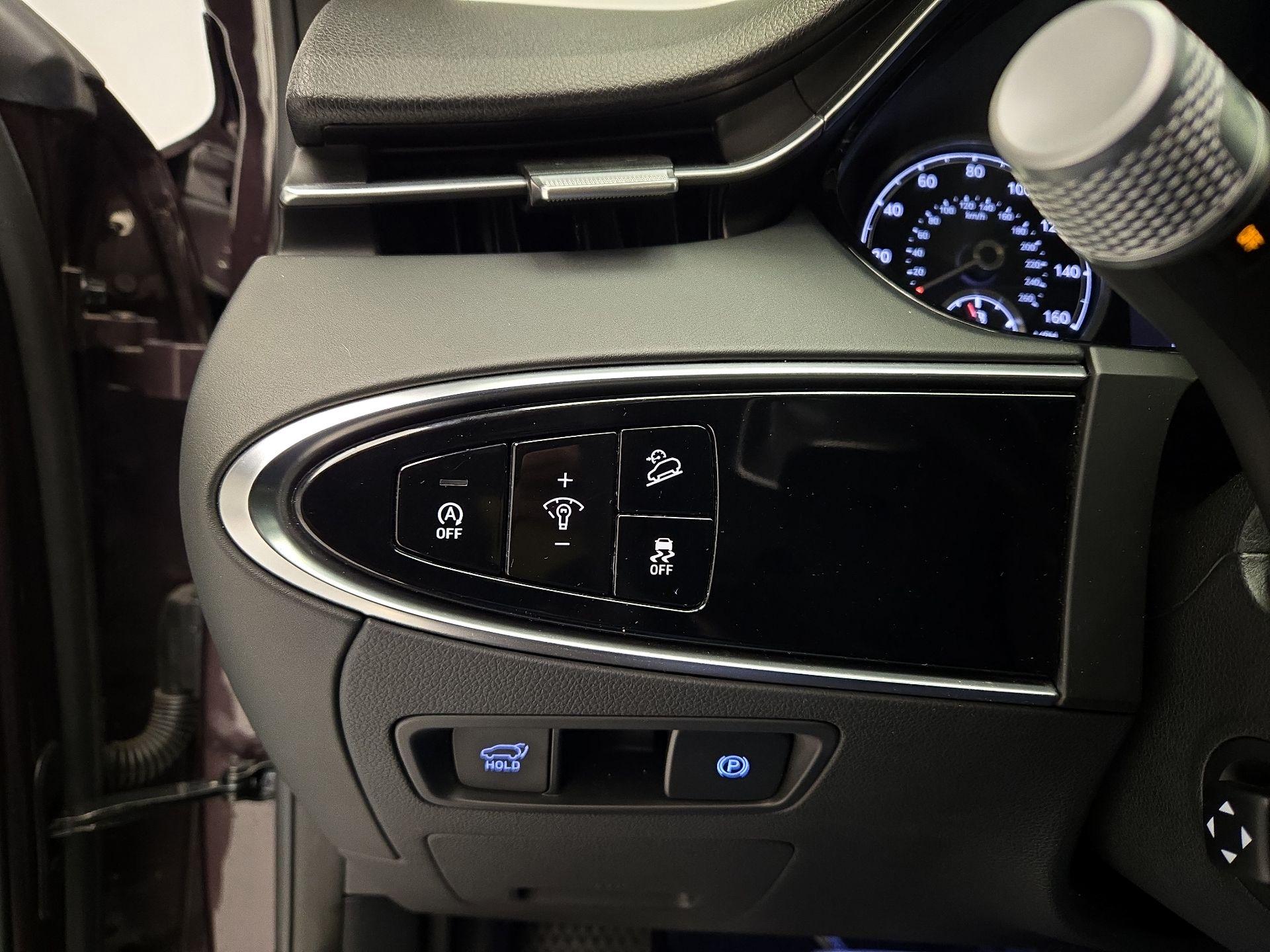 Thumbnail: 2023 Genesis GV70 - 13